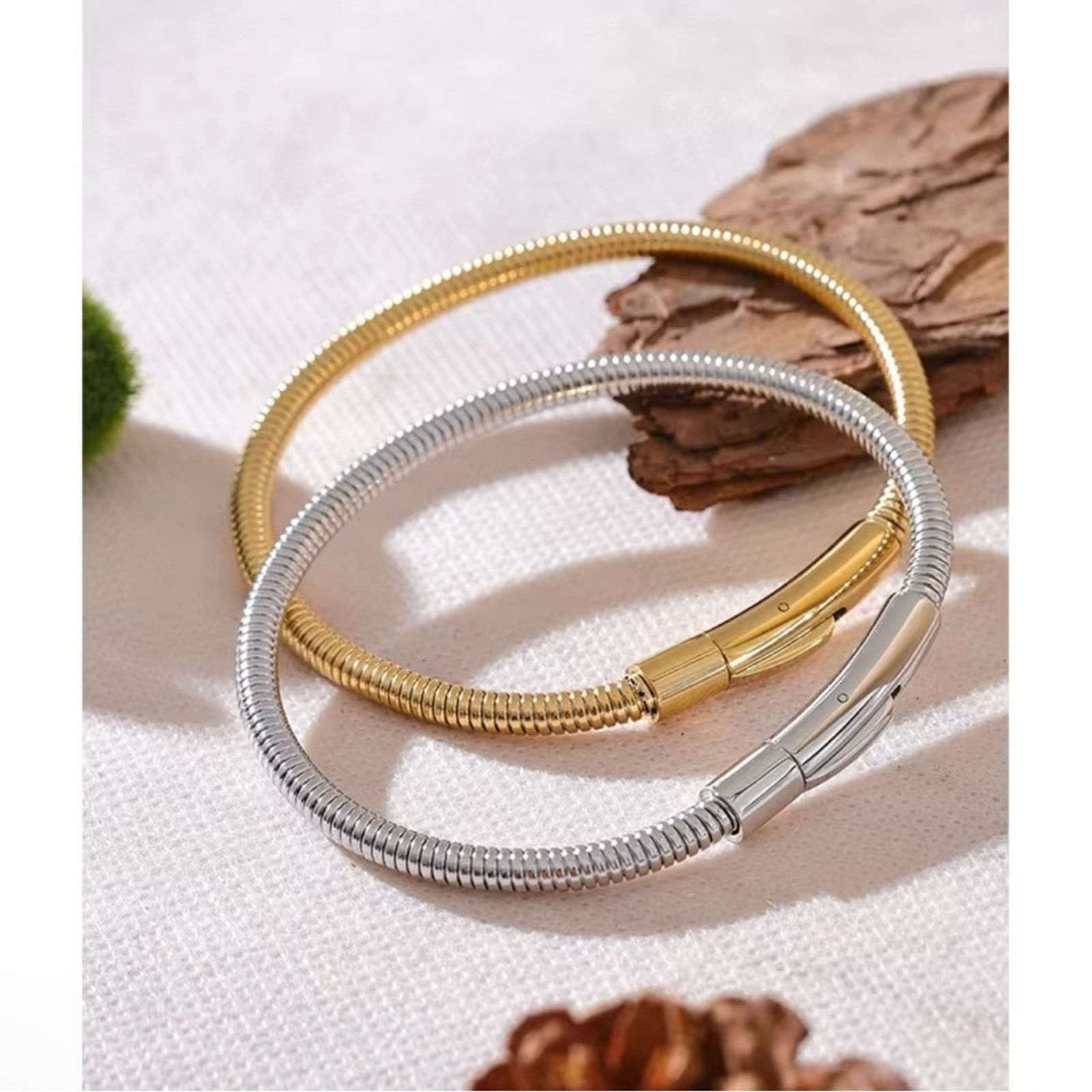 Other 18K PVD Plated Stainless Steel Chain Statement Bracelet Size ONE SIZE - 3 Thumbnail