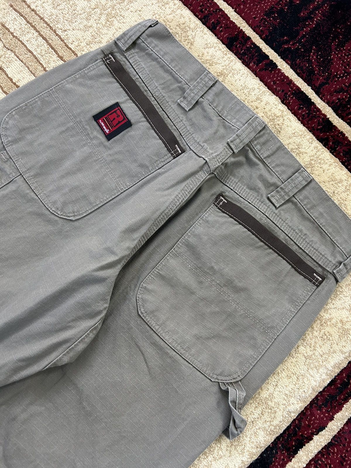 Japanese Brand × Vintage × Wrangler Vintage Wrangler Riggs Workwear Olive Carpenter Pants Size US 34 / EU 50 - 6 Thumbnail