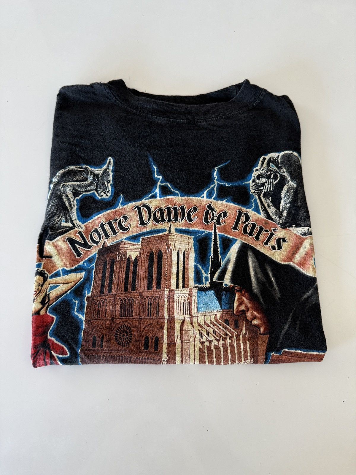 Vintage *RARE* VINTAGE PARIS NOTRE DAME CHURCH GOD QUASIMODO TV SHOW Size US XL / EU 56 / 4 - 11 Thumbnail