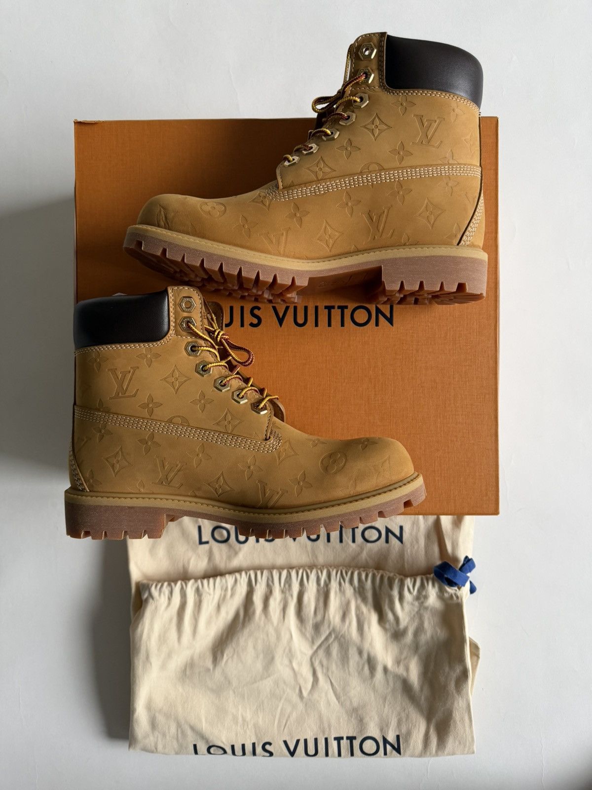 Louis Vuitton × Timberland Louis Vuitton Timberland Monogram 6 Inch Boot Size US 9 / EU 42 - 4 Thumbnail