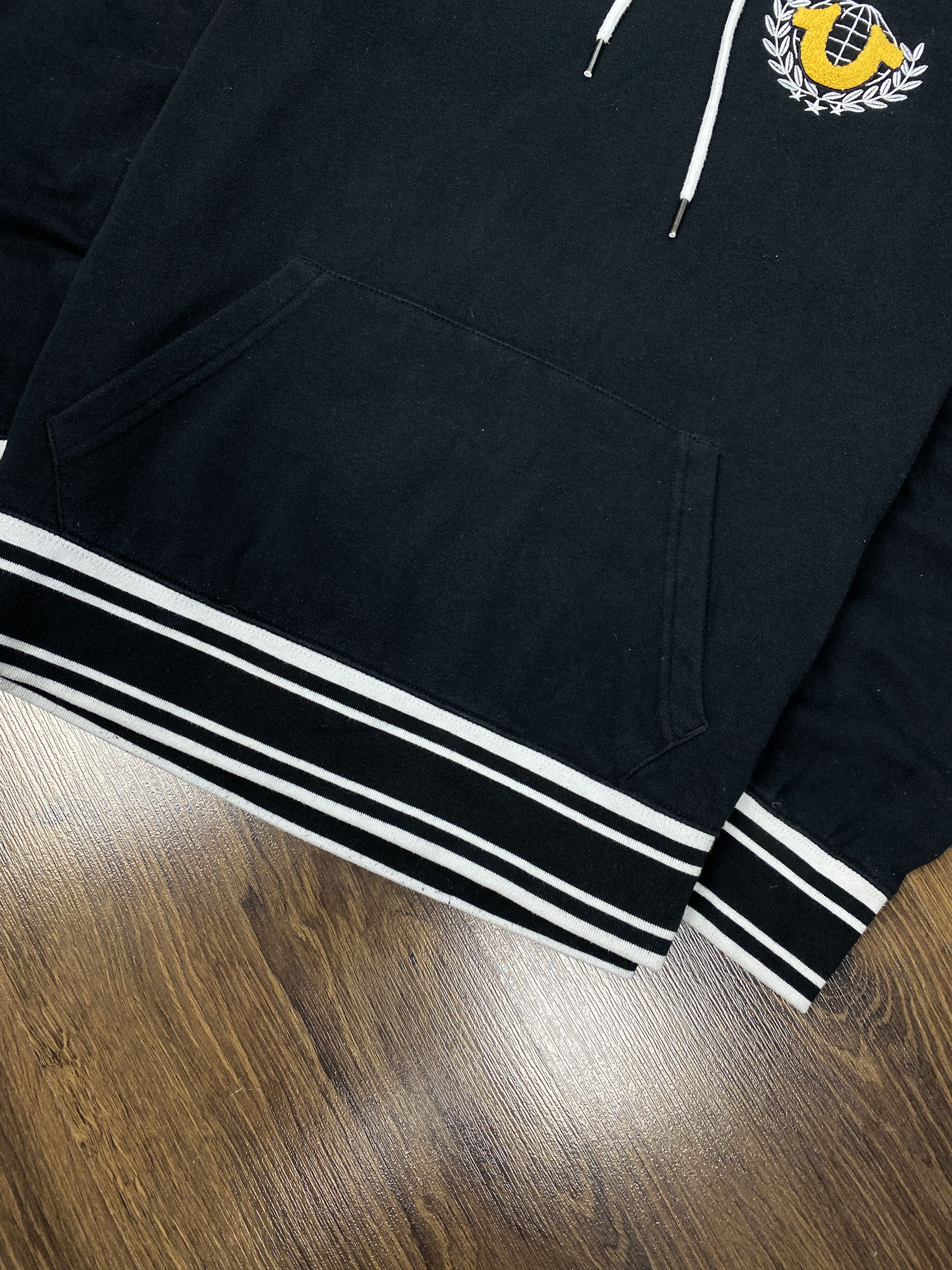 True Religion True Religion vintage big logo hoodie y2k Size US S / EU 44-46 / 1 - 7 Thumbnail