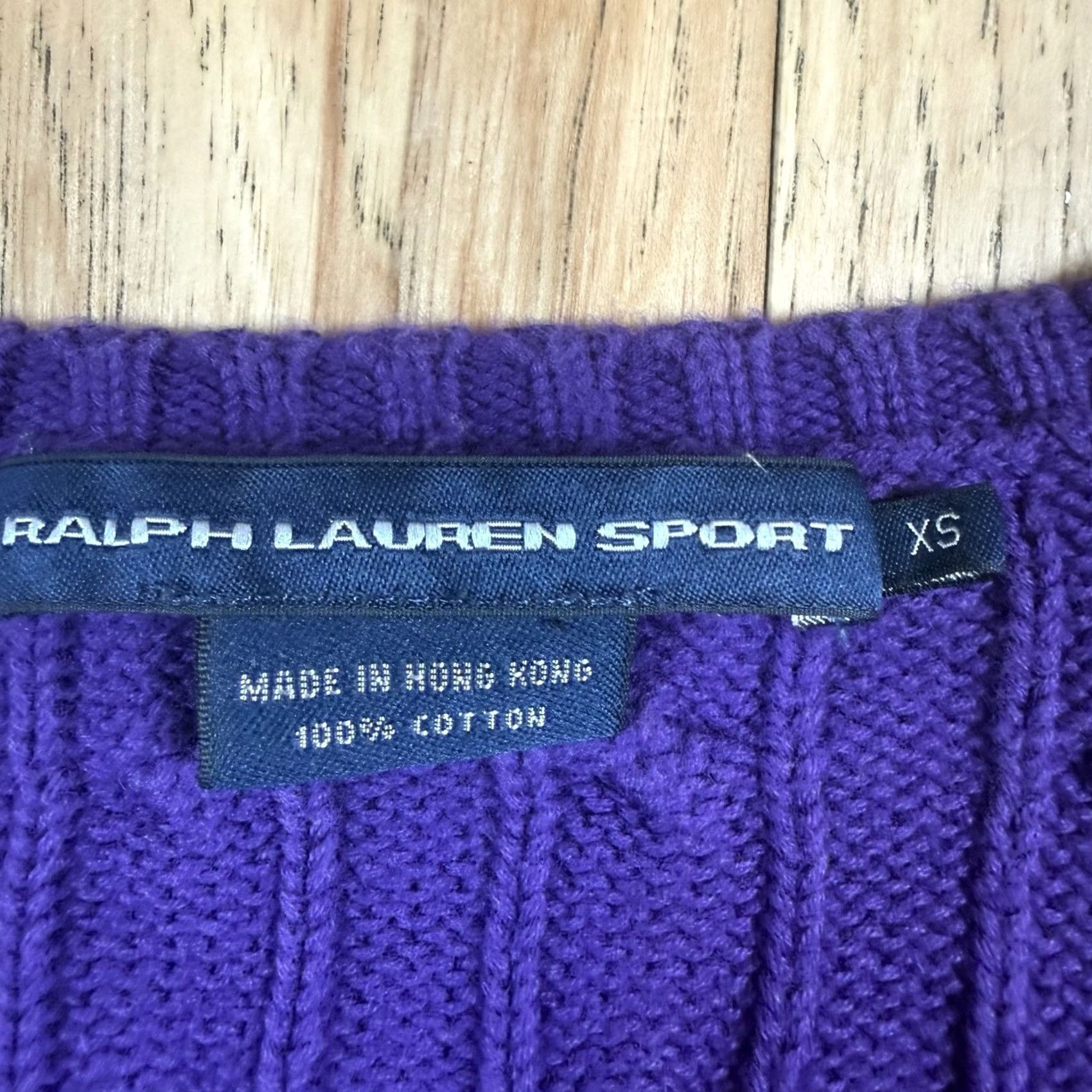 Ralph Lauren VINTAGE Ralph Lauren Polo Sport Cable Knit Sweater Women’s XS Purple V-Neck Sweater Womens XS Purple Cable Knit Sports Pullover Size XS / US 0-2 / IT 36-38 - 4 Thumbnail