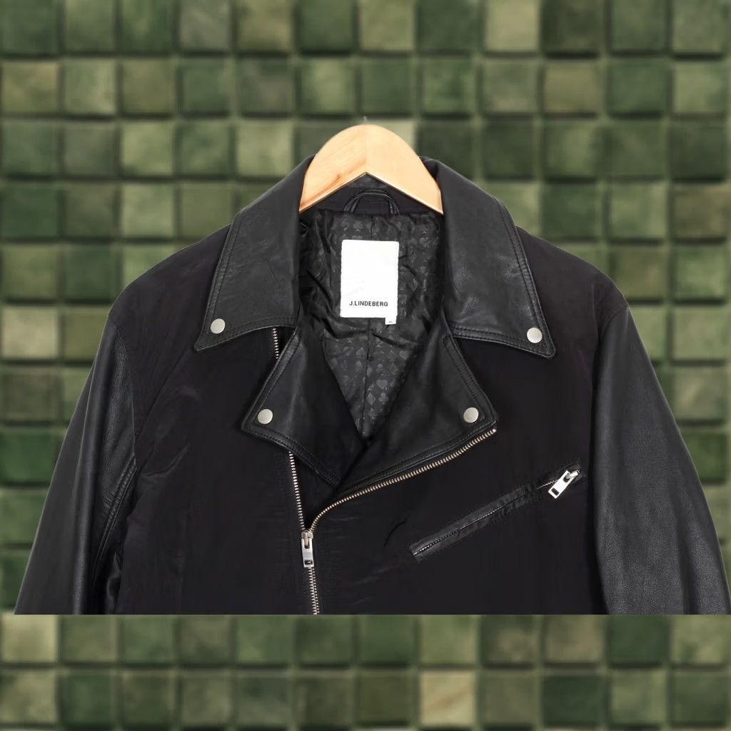 J.Lindeberg J.LINDEBERG Biker Jacket Men XL Lamb Leather Sleeves Collared Zip Short Black MJ4596 Size US XL / EU 56 / 4 - 1 Thumbnail