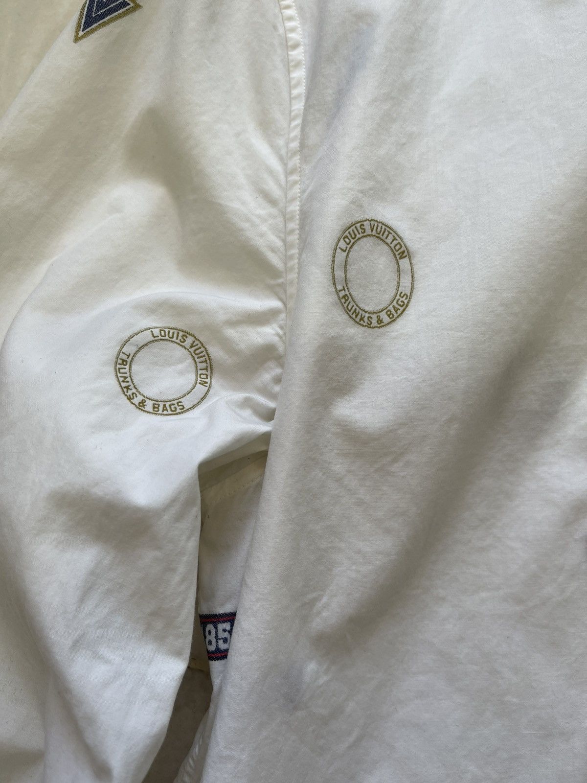 Louis Vuitton 2018 Louis Vuitton Embrodery Logo Button Up Size US M / EU 48-50 / 2 - 13 Thumbnail