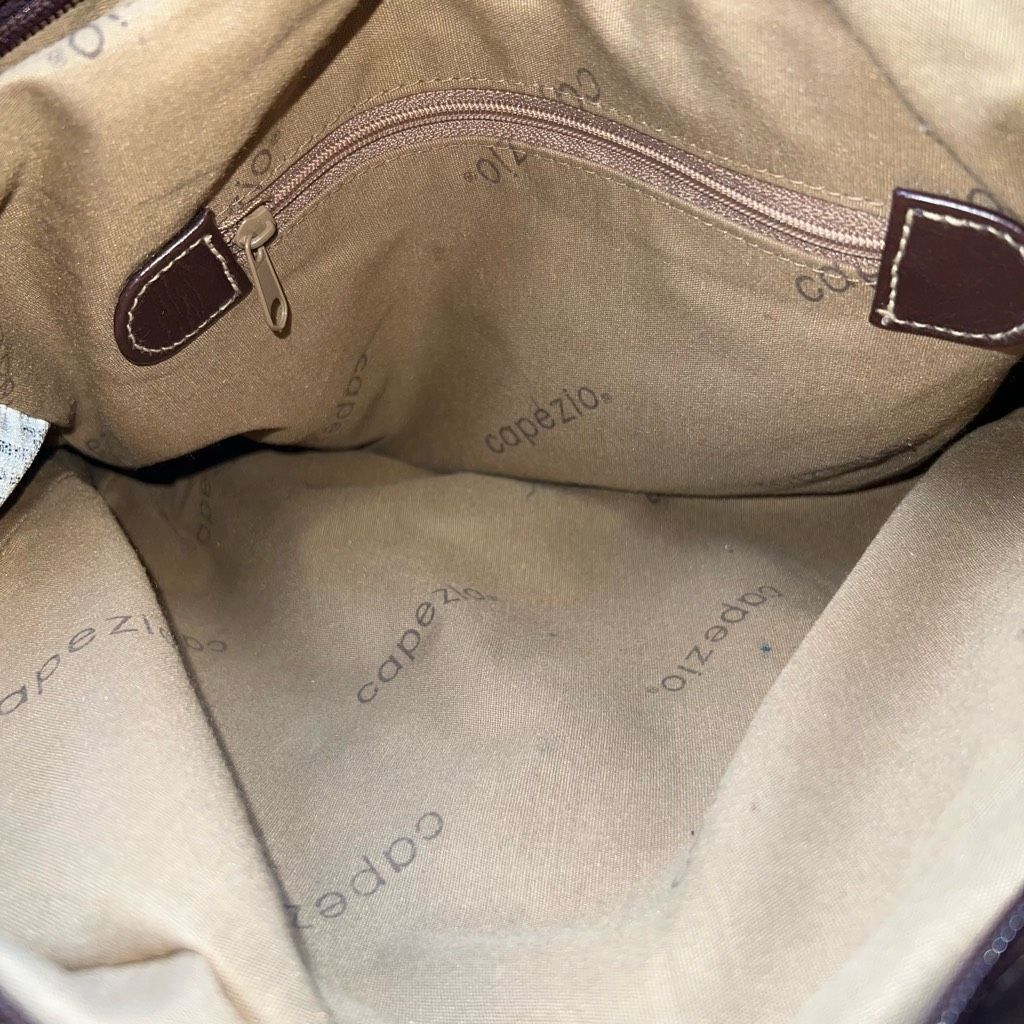 Other Capezio Vintage Faux Leather Shoulder Bag Size ONE SIZE - 11 Thumbnail