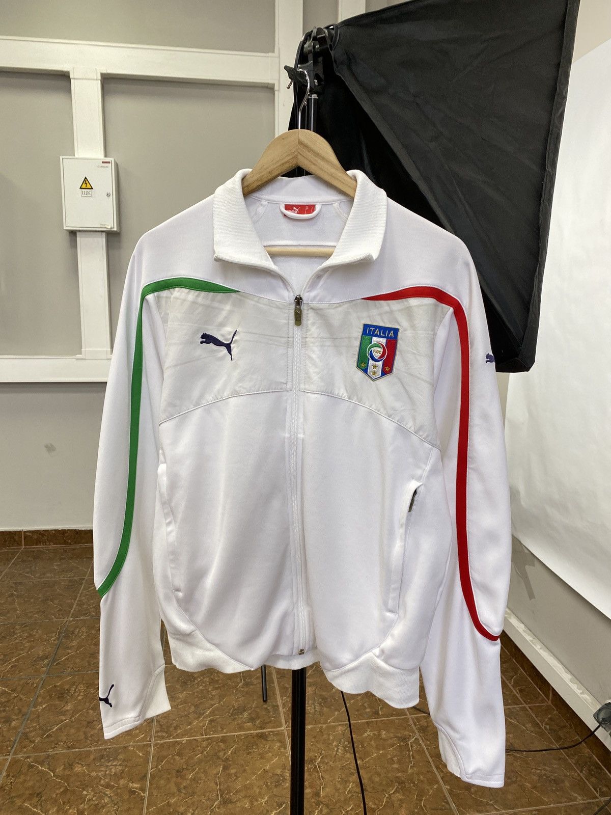 Puma 🇮🇹 Vintage Y2K Puma Italy Soccer Jersey Zip Hoodie Retro Rare Size US L / EU 52-54 / 3 - 1 Thumbnail