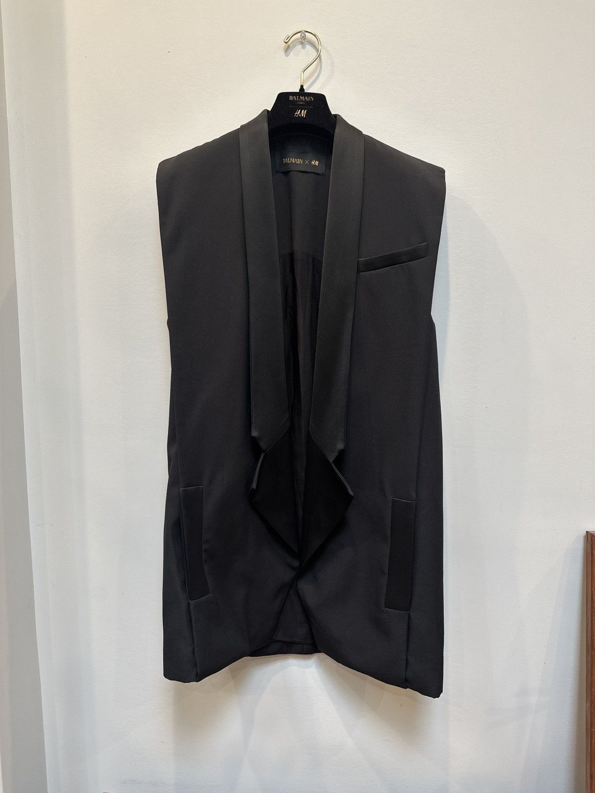 Balmain × H&M Sleeveless Tuxedo Open Blazer Size 38R - 6 Thumbnail