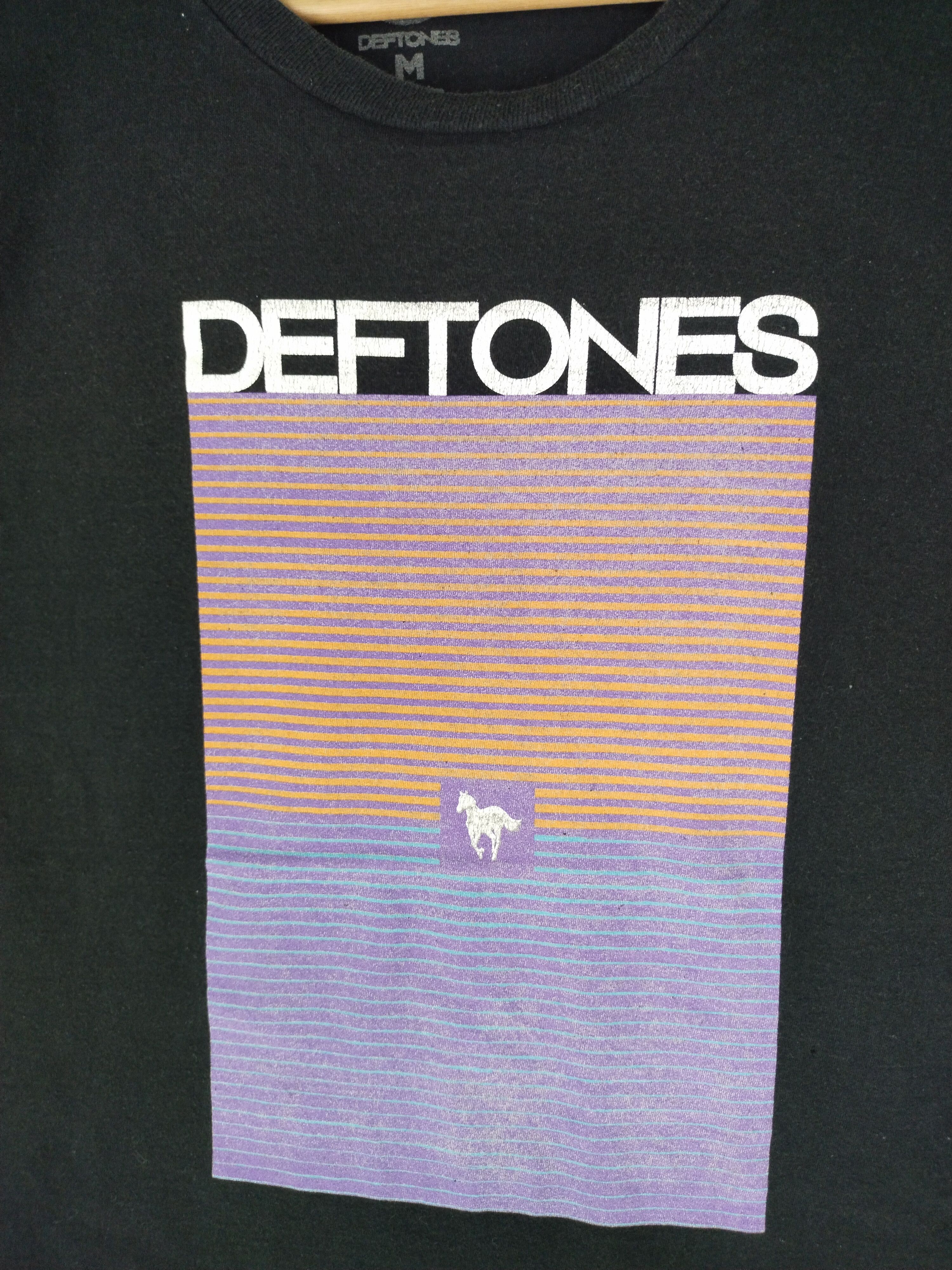 Band Tees Vintage Deftones Alternative Band Punk Rock Band Shirt Tee Size US M / EU 48-50 / 2 - 2 Thumbnail