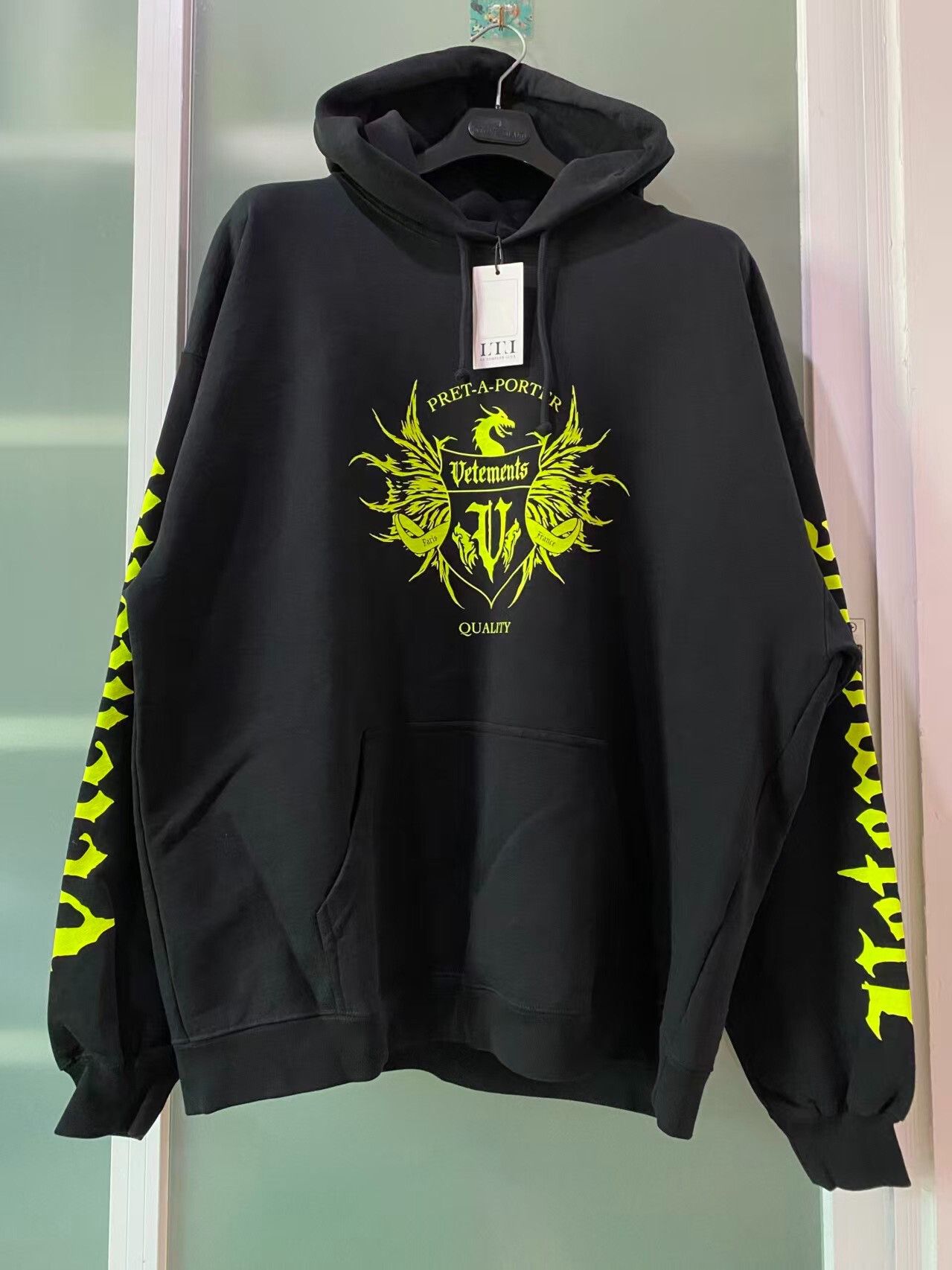 Vetements vetements logo print hooded sweatshirt size M Size US M / EU 48-50 / 2 - 1 Thumbnail
