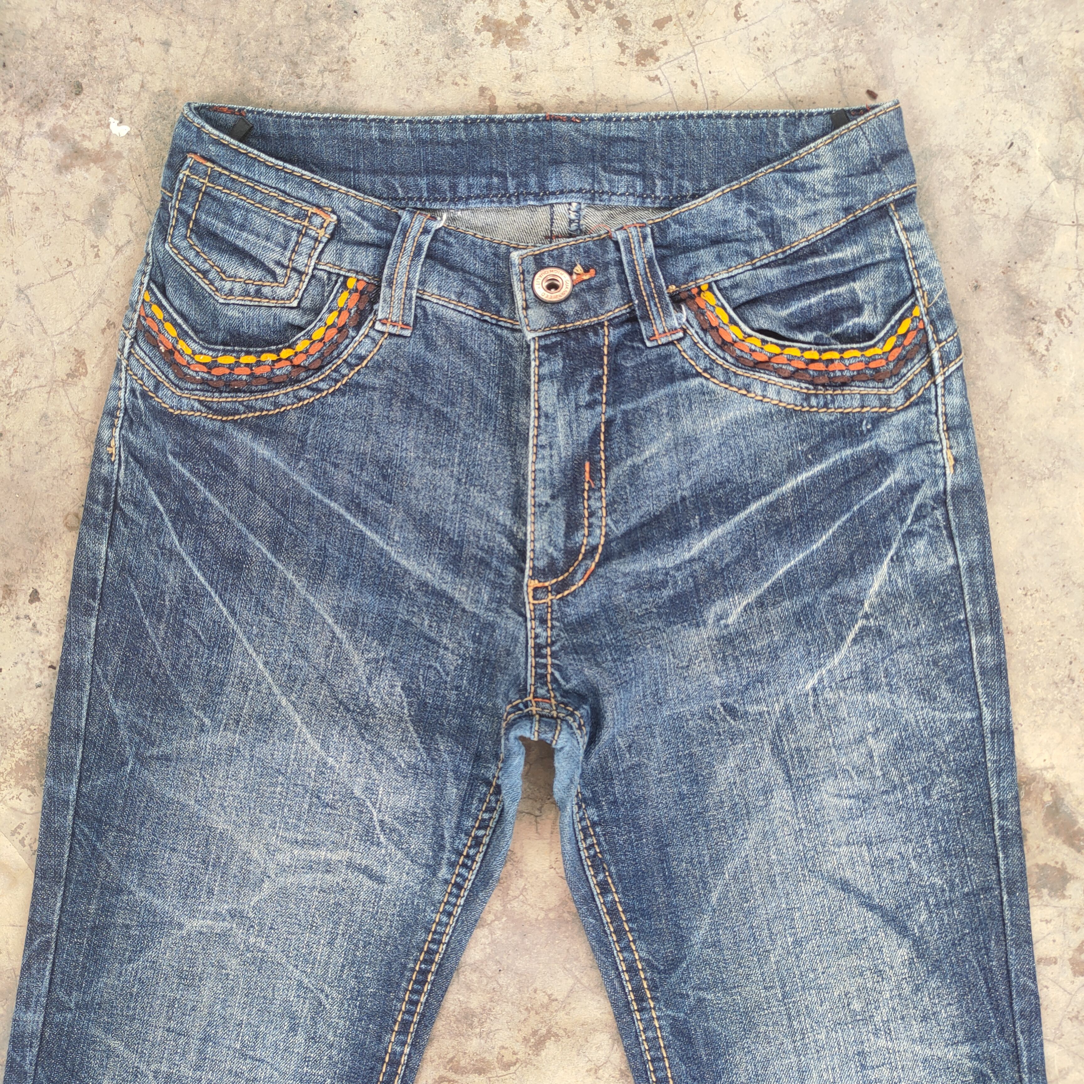 Japanese Brand FLARE FLOWER JAPANESE 70090 FADED DENIM JEANS PANTS Size US 29 - 3 Thumbnail