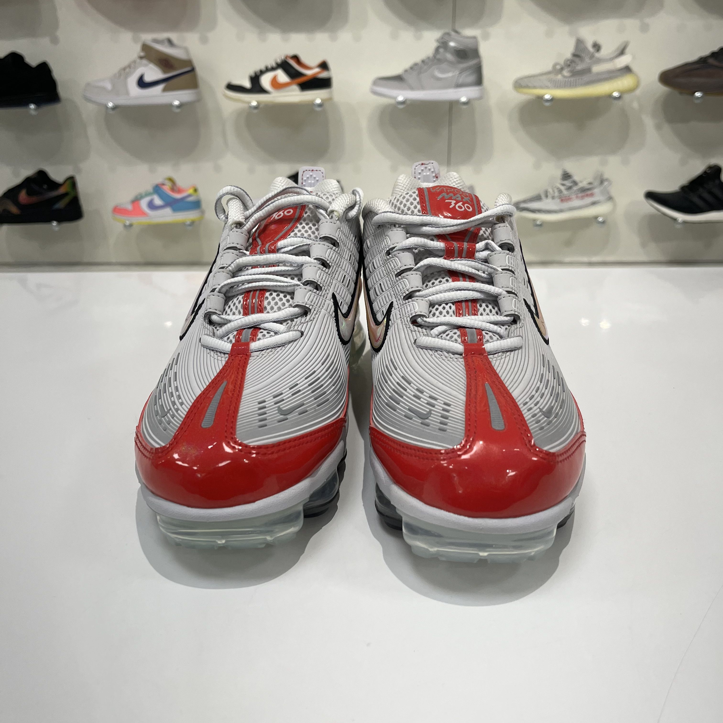 Nike Nike Air VaporMax 360 OG Grey Red Size US 8.5 / EU 41-42 - 5 Thumbnail