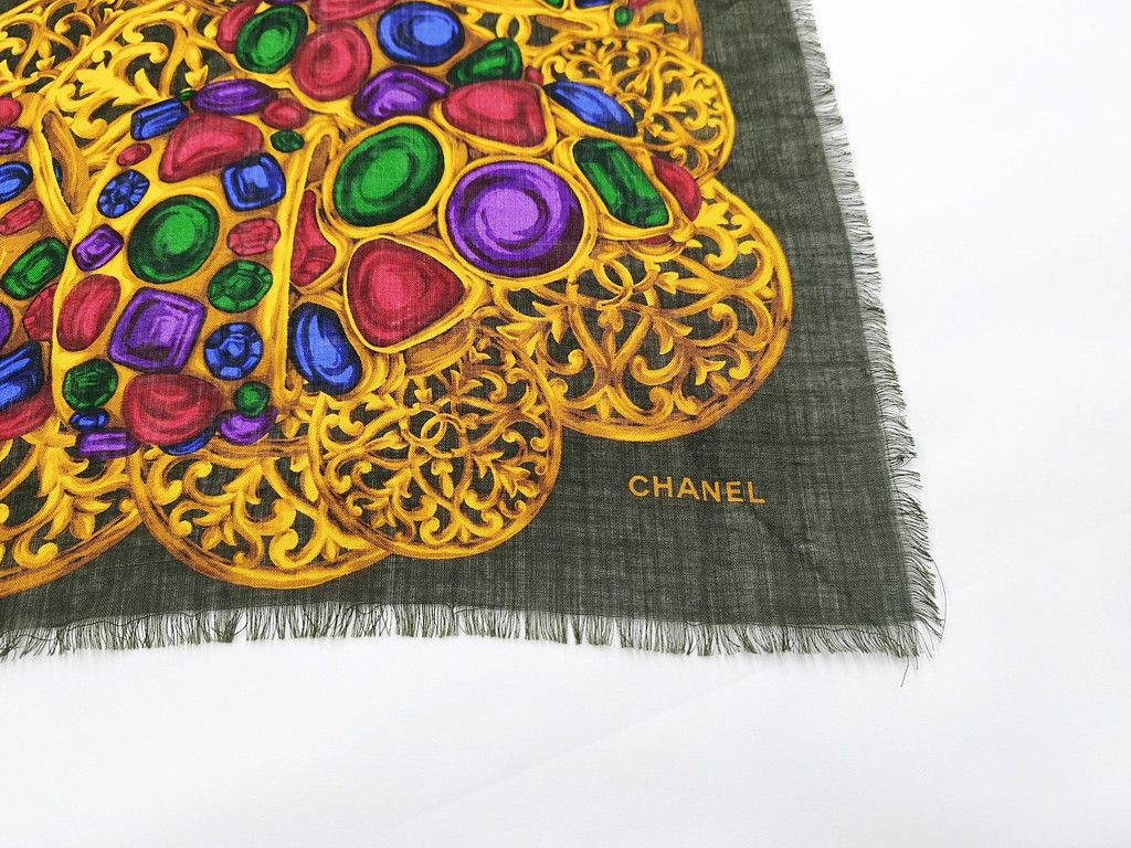 Chanel authentic CHANEL green gemstones cashmere silk square scarf Size ONE SIZE - 1 Thumbnail