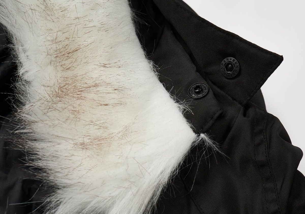Palace Palace P2B Cargo Parka in Black, Faux Fur Men’s Size Medium Size US M / EU 48-50 / 2 - 7 Thumbnail