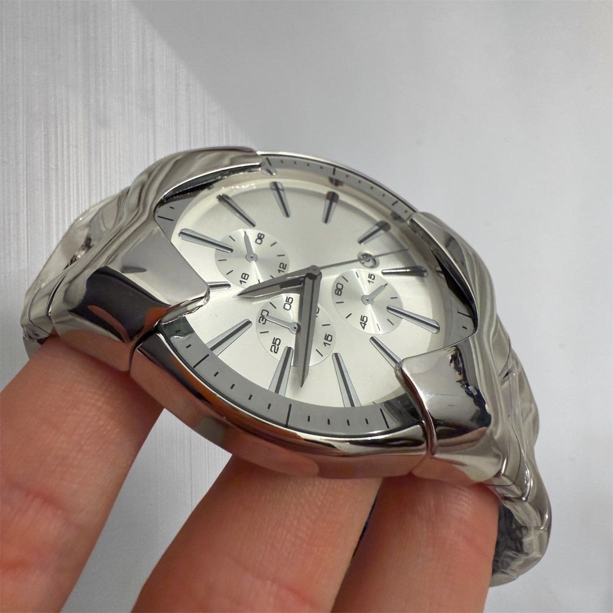 Vintage Cyberpunk Chrome Wave Design Watch Armoured stainless steel Size ONE SIZE - 2 Thumbnail