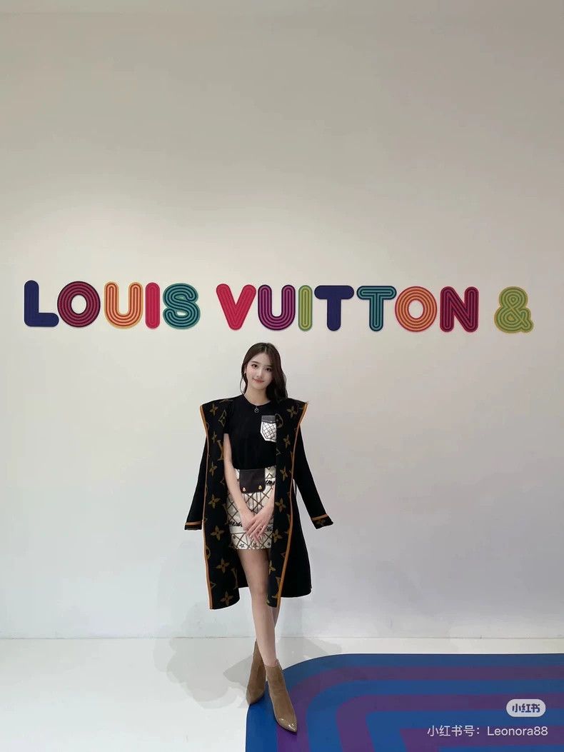 Louis Vuitton Louis Vuitton coat 2503-Nextarrow Size S / US 4 / IT 40 - 7 Thumbnail
