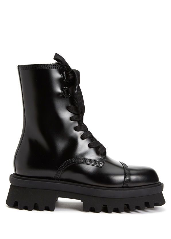 o1s1rm1224 Leather Boots in Black