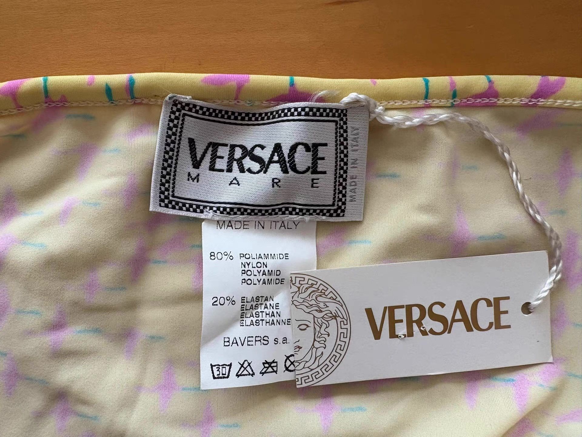 Versace Versace Mare Women's Bird Print Wrap Mini Skirt Ｑ21 Size 27" / US 4 / IT 40 - 5 Thumbnail