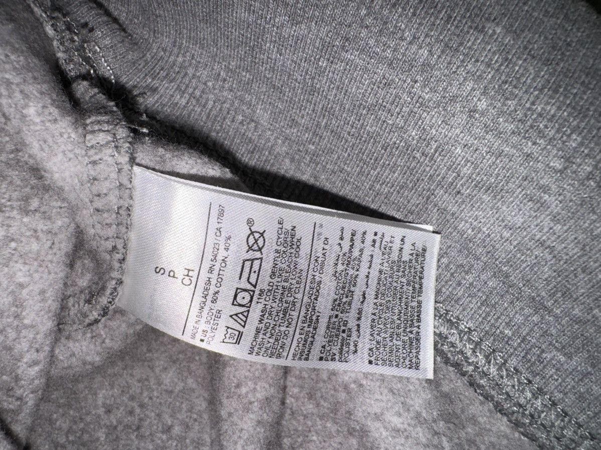 Old Navy Grey Crewneck Size US S / EU 44-46 / 1 - 2 Thumbnail