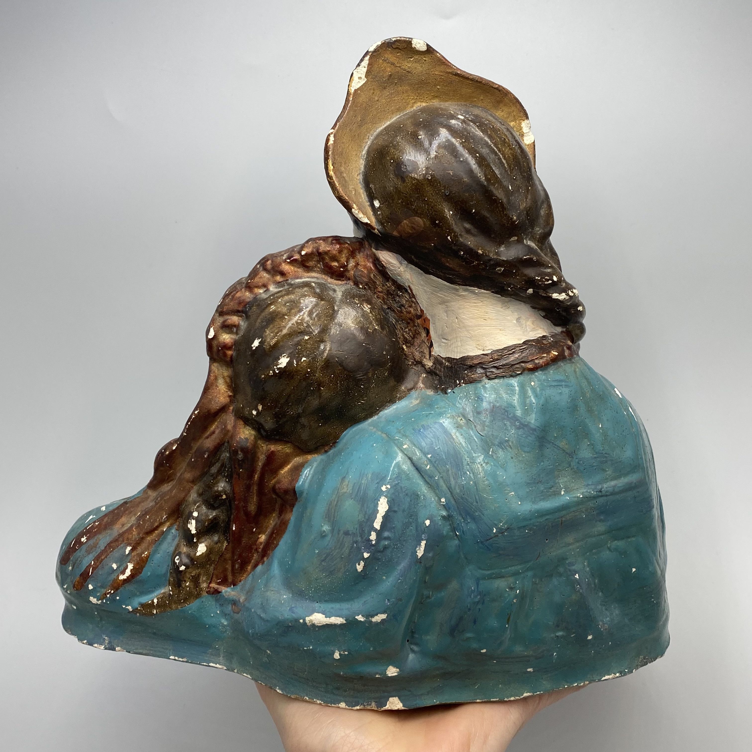 Vintage Vintage Handmade Gypsum Sculpture Sisters Ukrainian Folk Art Size ONE SIZE - 5 Thumbnail