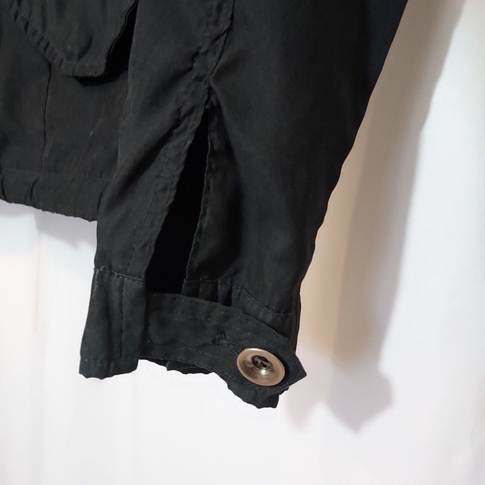 Brandy Melville Brandy Melville Lightweight Windbreaker Black Zip Up Jacket Size S / US 4 / IT 40 - 11 Thumbnail