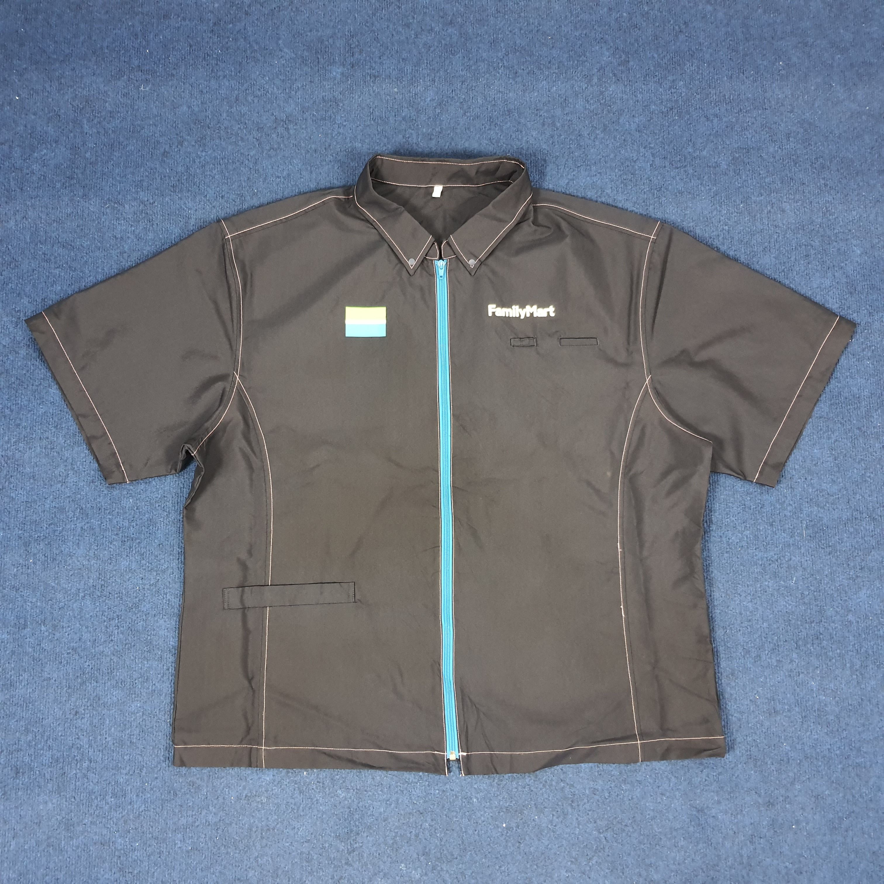 Japanese Brand × Vintage Vintage Family Mart Japan Edition Staff Uniform Size US XXL / EU 58 / 5 - 1 Thumbnail