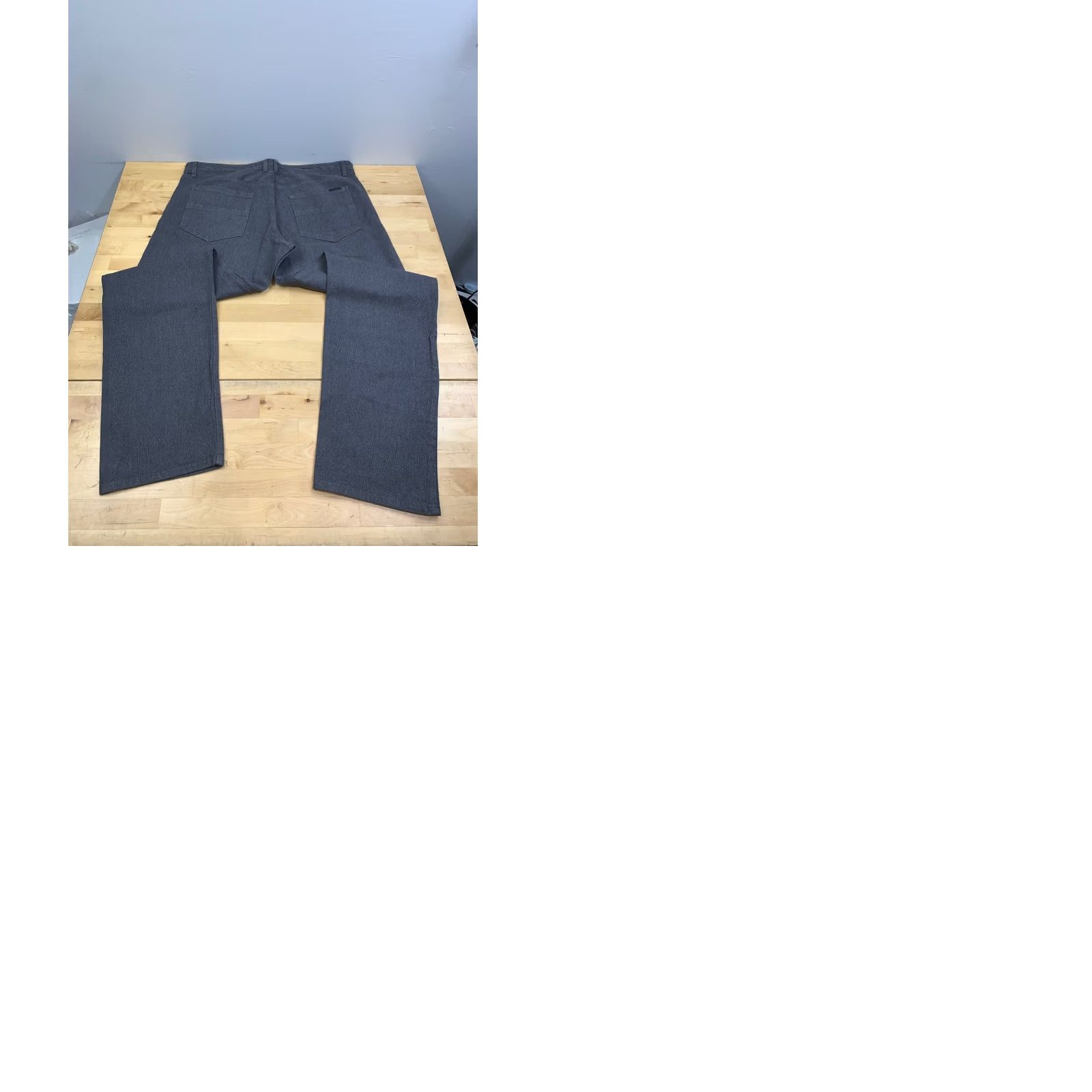 Calvin Klein Calvin Klein Jeans Men 36x30.5/36 Gray Cotton Blend 5-Pocket Straight Zip Solid Logo Casual Denim Size US 36 / EU 52 - 9 Thumbnail