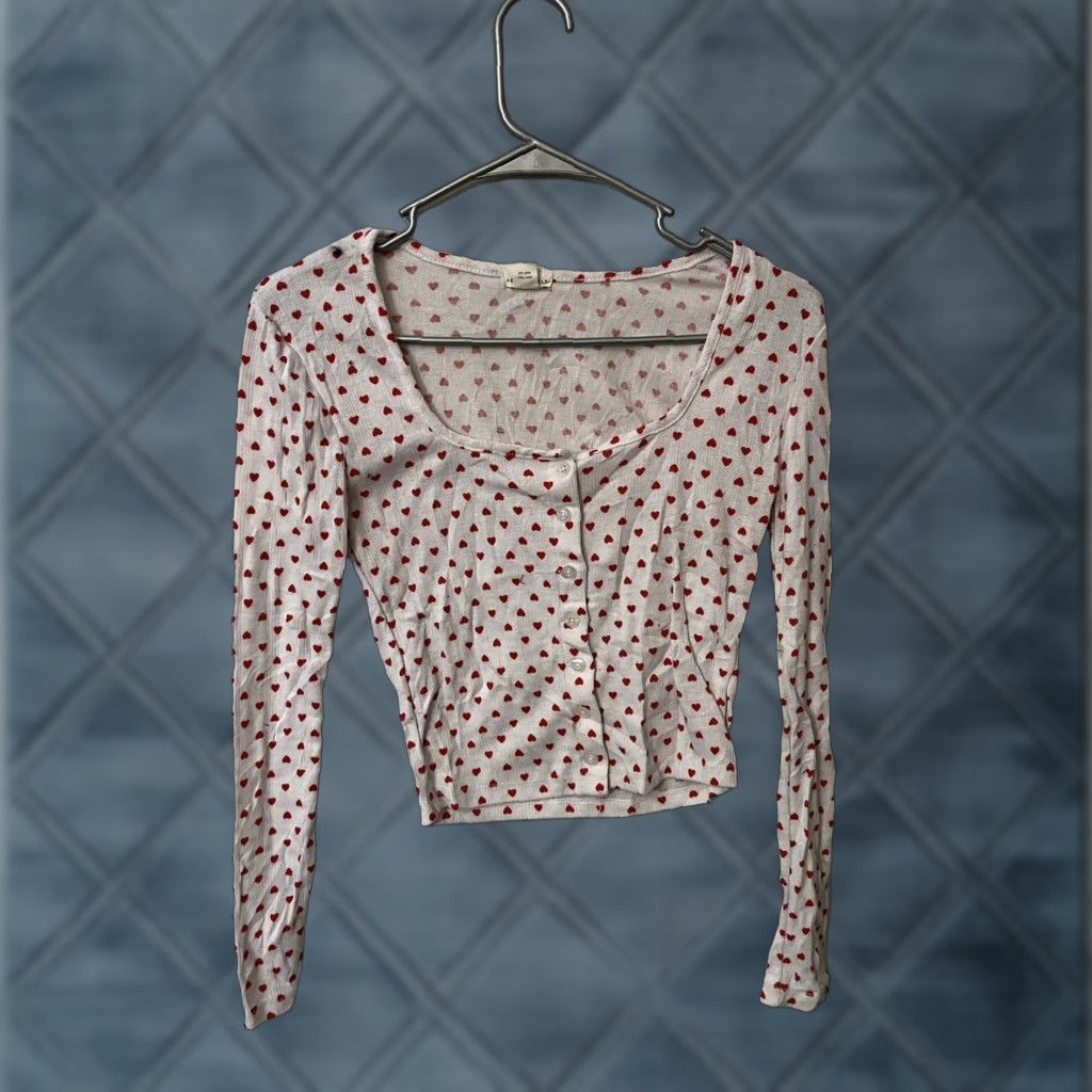 Aeropostale WOMENS Aeropostale White Hearts Square Neck Button-Front Cardigan ~ EUC ~ S Size S / US 4 / IT 40 - 1 Thumbnail