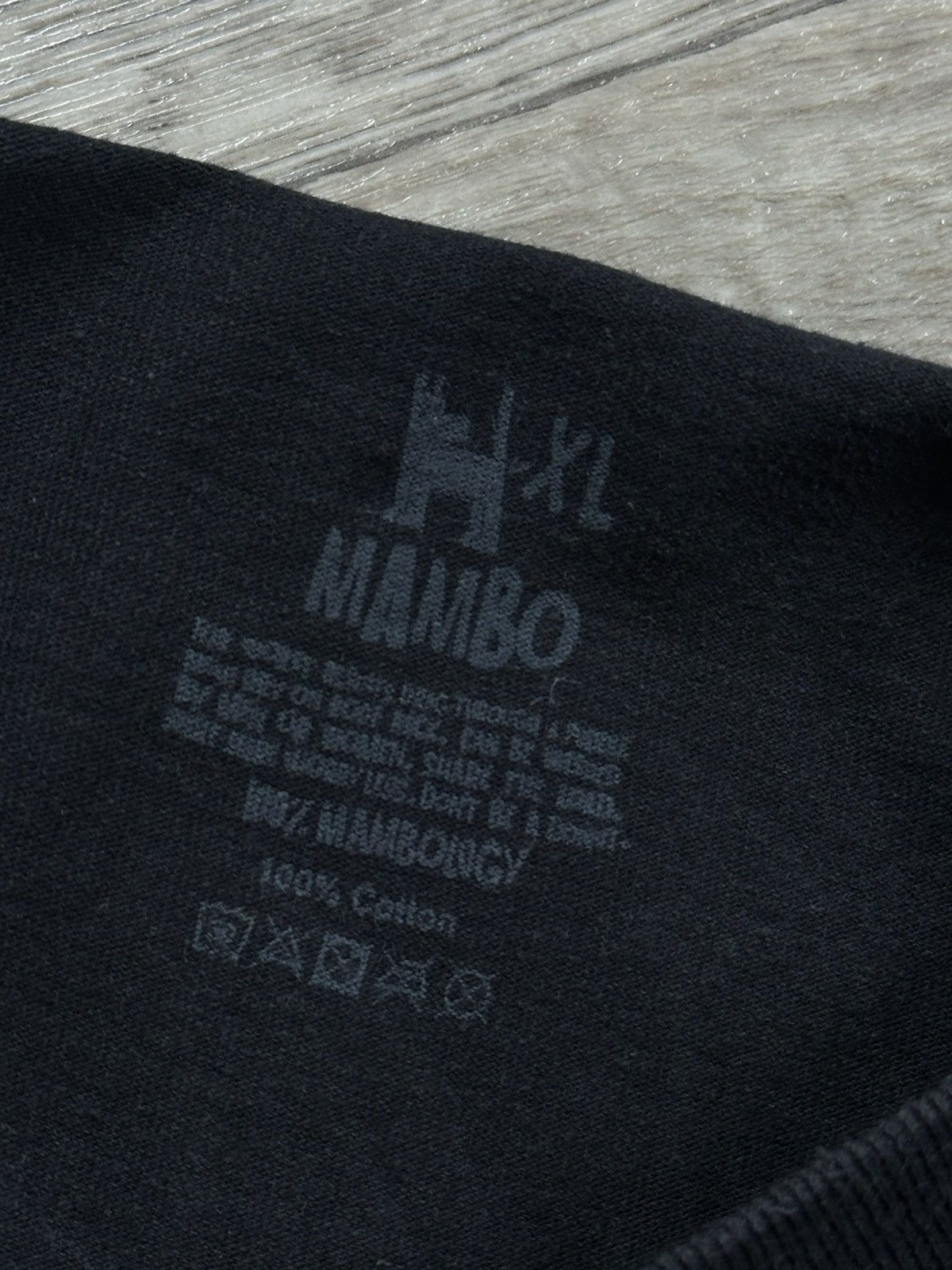 Mambo 🫧 Vintage 1994 MAMBO T-Shirt "SIR FER" Knight Graphic Rare Size US XL / EU 56 / 4 - 11 Thumbnail