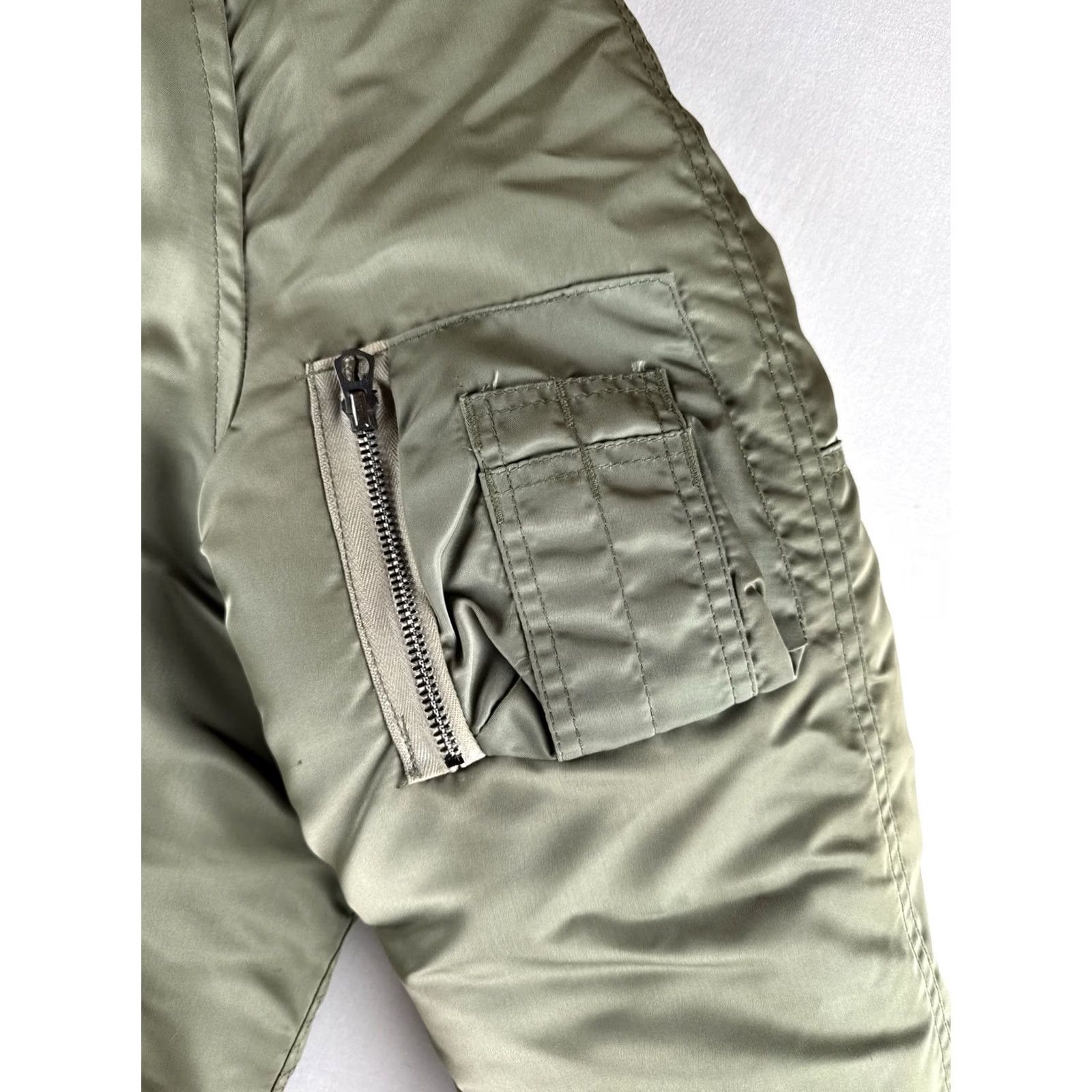 Vintage VINTAGE Raven Industries N-3B Parka Jacket Mens Coat Wool Wolf Trim Green 1971 USAF 70s N-3B Military Outdoor | Mens Size US L / EU 52-54 / 3 - 6 Thumbnail