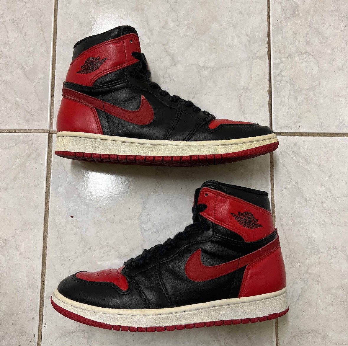Jordan Brand 1994 Air Jordan 1 Retro “Bred” sz 7.5 Size US 7.5 / EU 40-41 - 2 Thumbnail