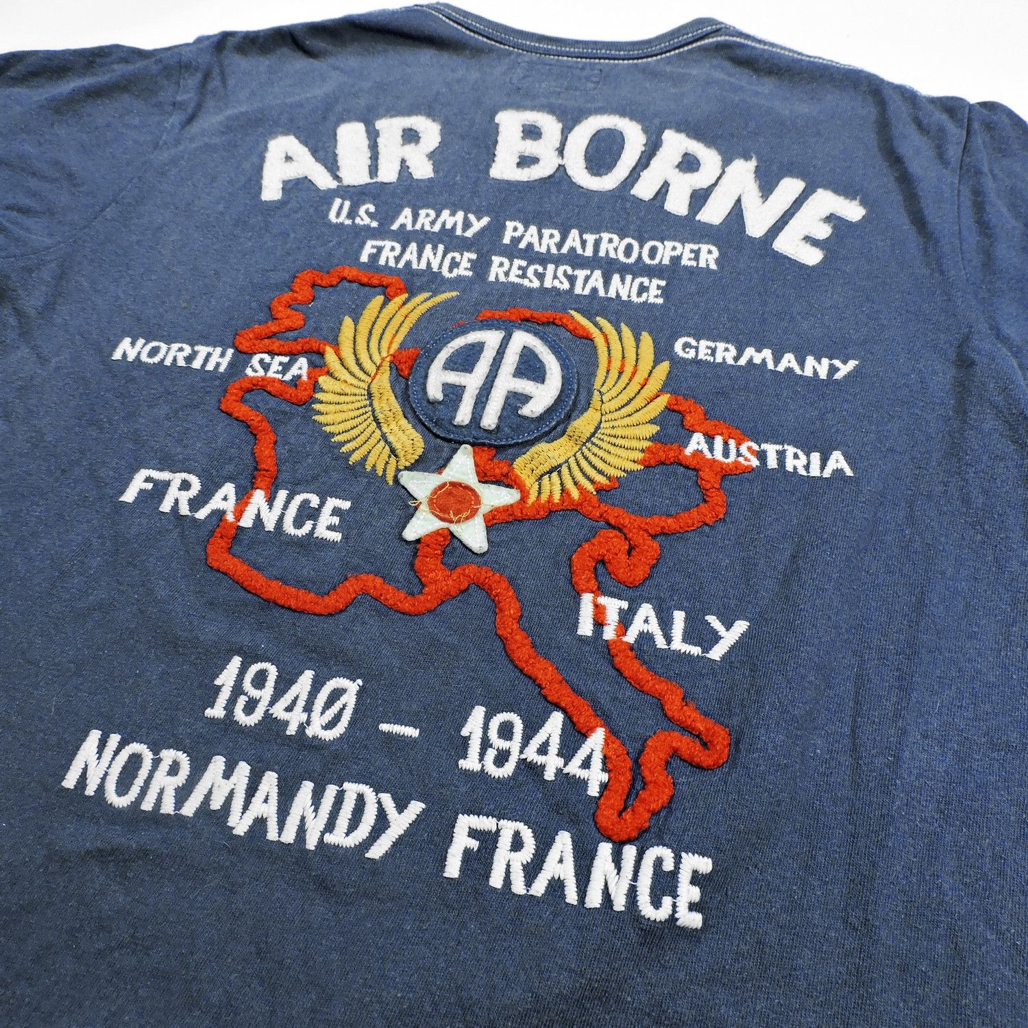 Avirex AVIREX AIRBORNE FRANCE RESISTENCE 40’S NORMANDY T-SHIRT Size US M / EU 48-50 / 2 - 7 Thumbnail
