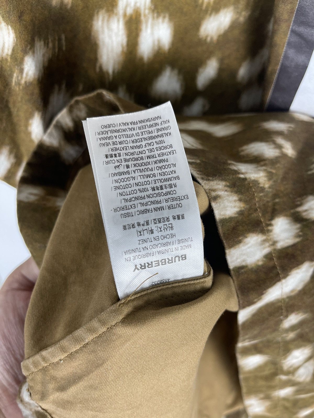 Burberry Burberry F/W2019 All-over Bambi Shirt Size US XL / EU 56 / 4 - 10 Thumbnail