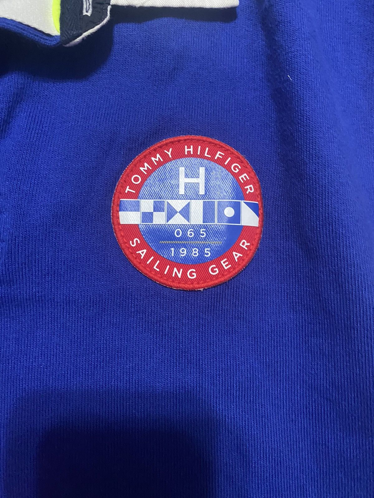 Tommy Hilfiger × Tommy Jeans × Vintage Vintage Tommy Hilfiger Sailing Gear Polo Size US XXL / EU 58 / 5 - 3 Thumbnail