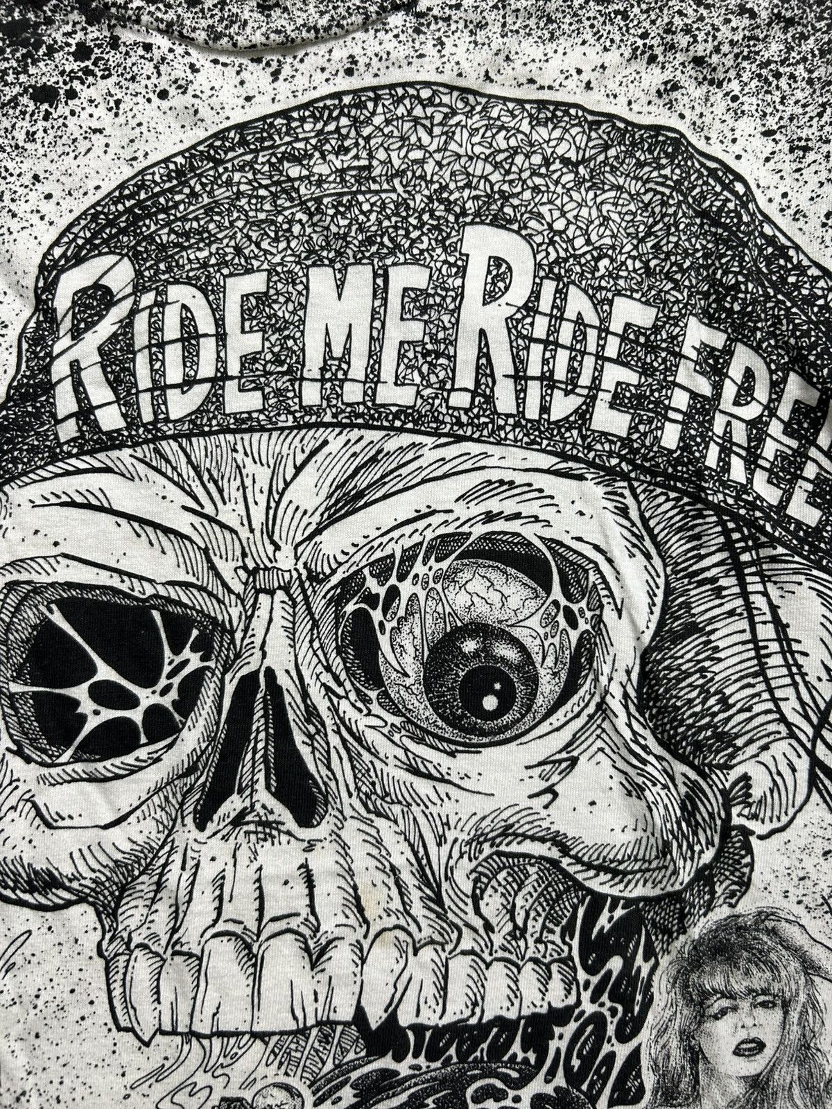 Vintage Vintage 90s Ride Me Ride Free Skull Motorcycle AOP Tee Size US L / EU 52-54 / 3 - 2 Thumbnail