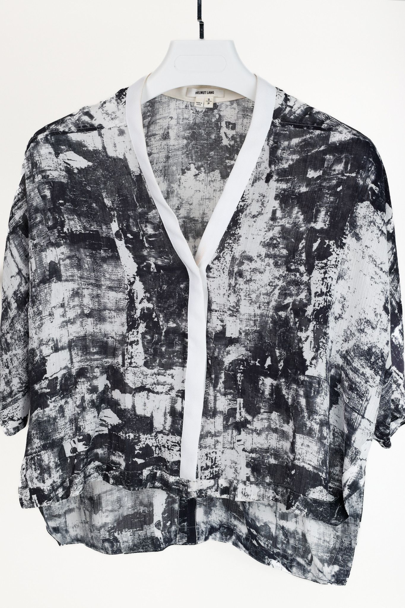 Helmut Lang Helmut Lang Abstract Crepe Cropped Dolman-Sleeve Blouse Size S / US 4 / IT 40 - 3 Thumbnail