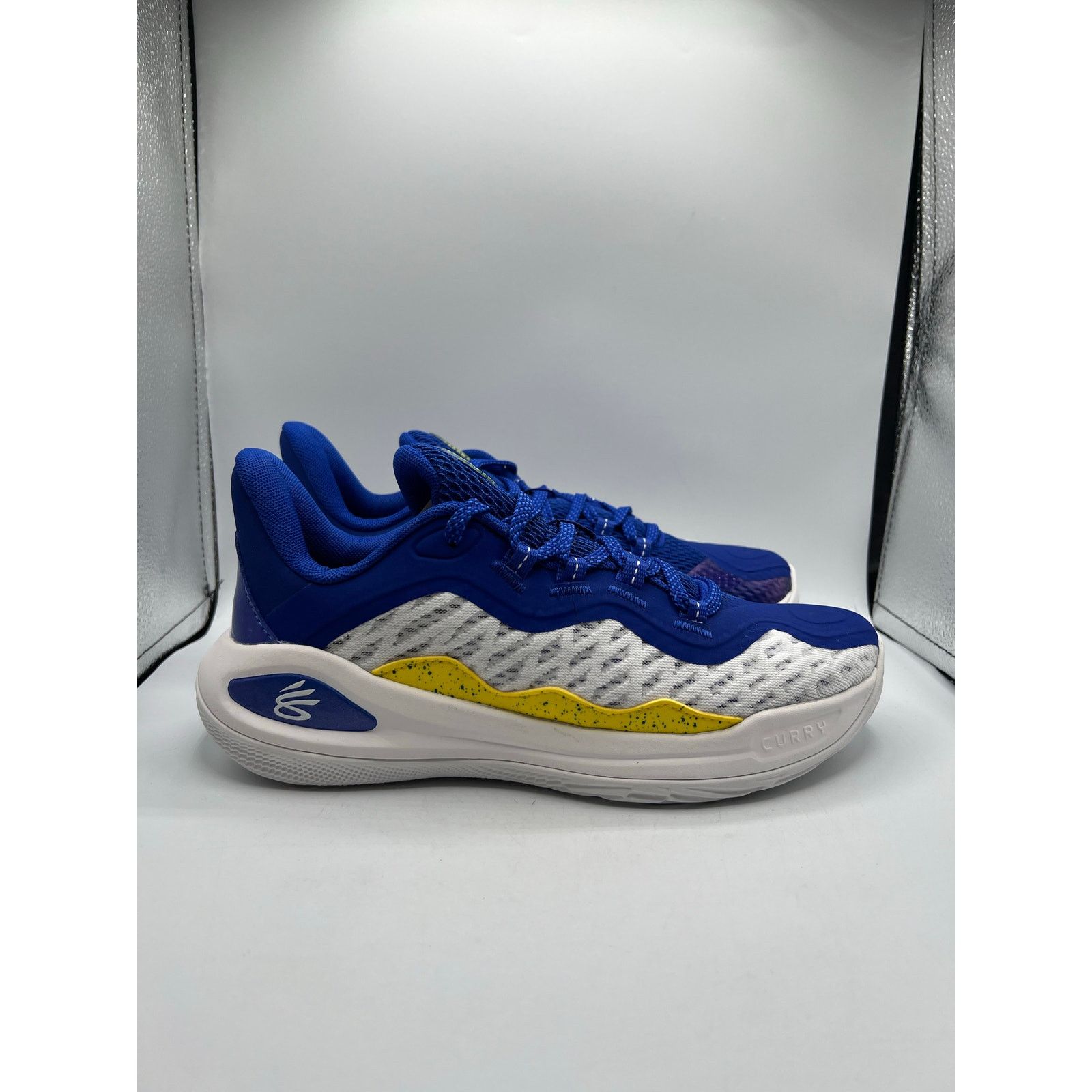Under Armour Under Amour Curry 11 Flow GS “Dub Nation” size 6y Size US 6 / EU 39 - 3 Thumbnail