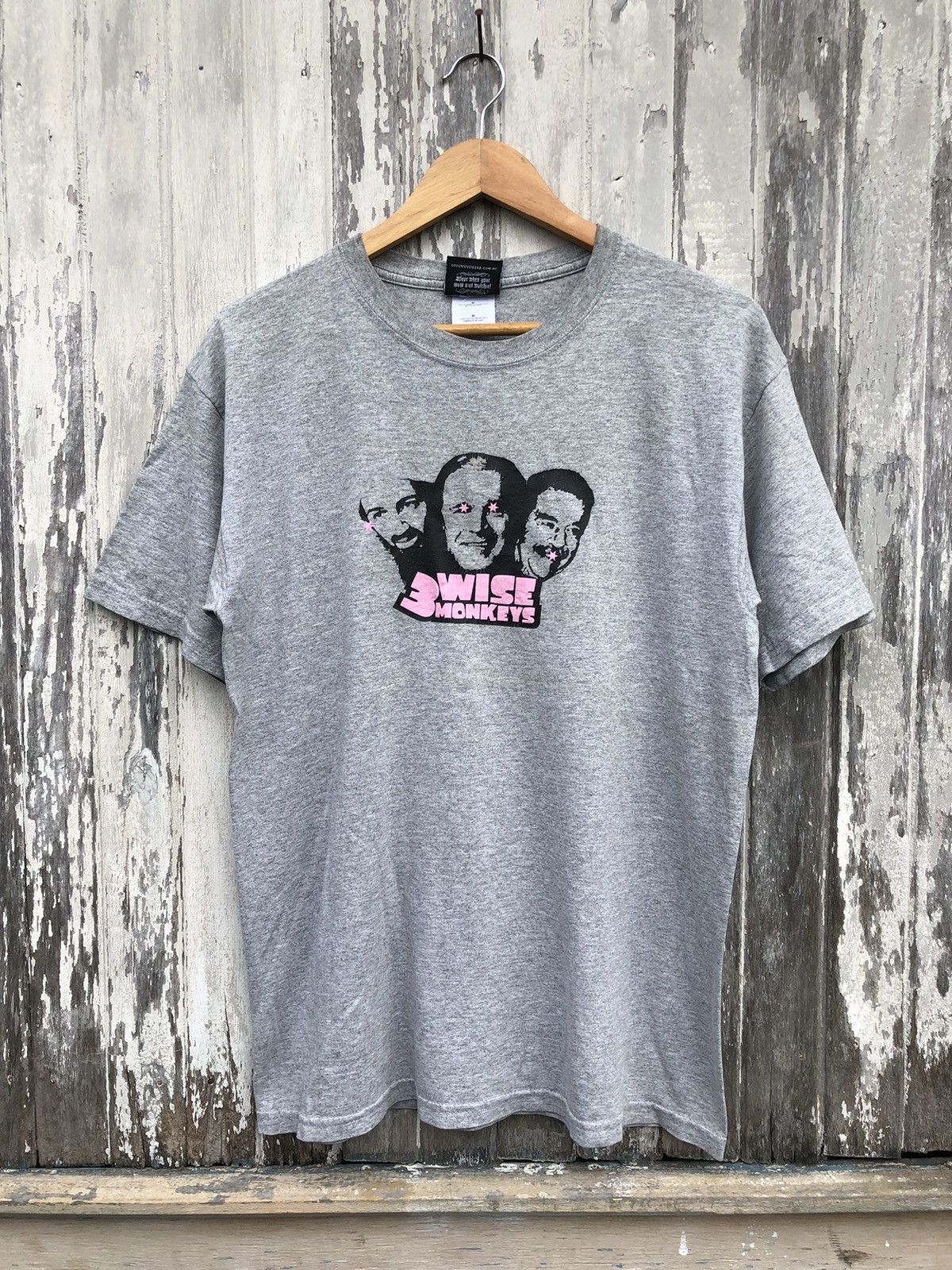 Japanese Brand × Vintage Vintage Y2k 3 wise Monkeys Parody Tshirt Size US M / EU 48-50 / 2 - 1 Thumbnail