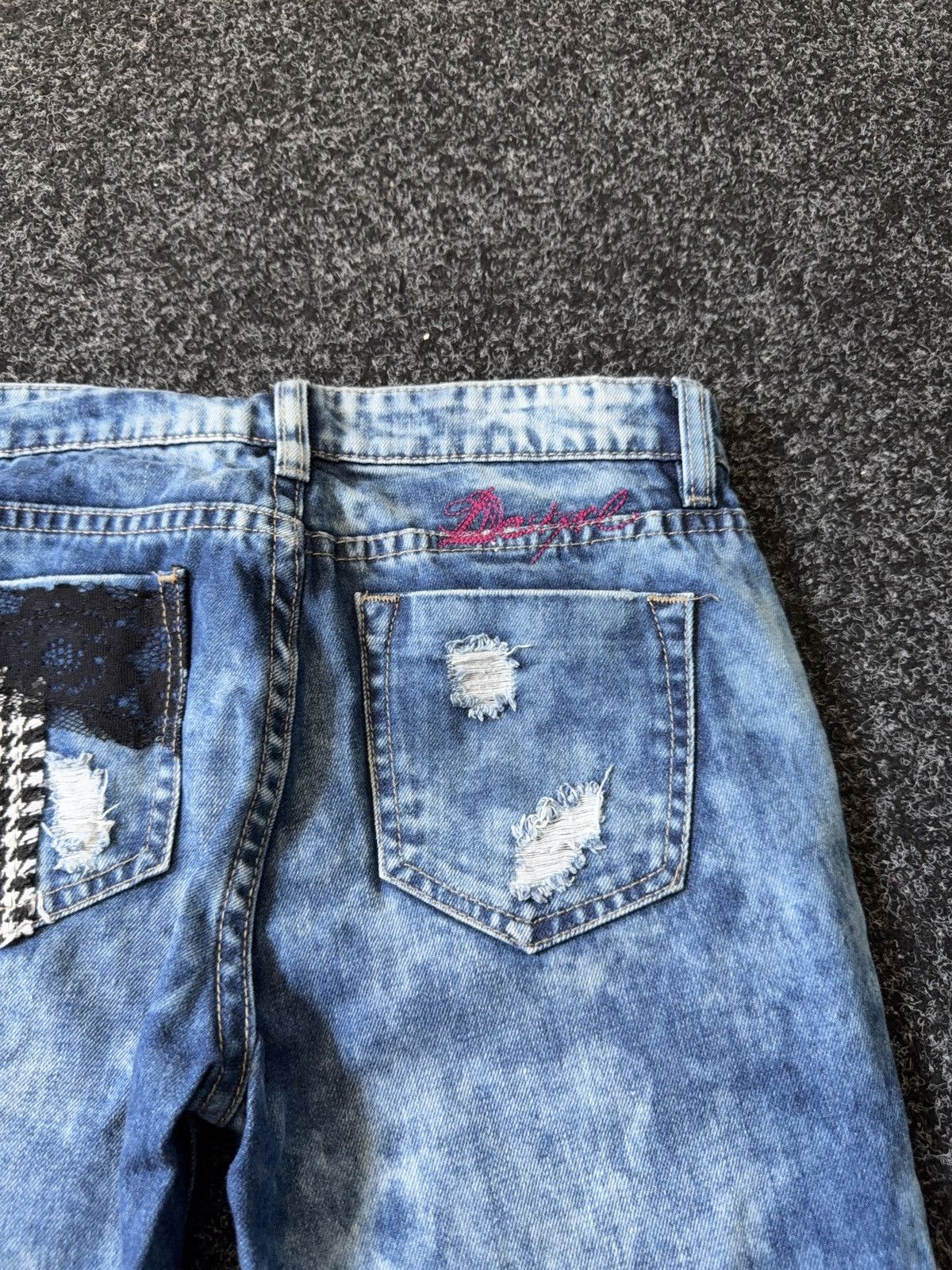 Desigual Retro 00s Vintage Desigual Patchwork Distressed Jeans Size 27" / US 4 / IT 40 - 15 Thumbnail