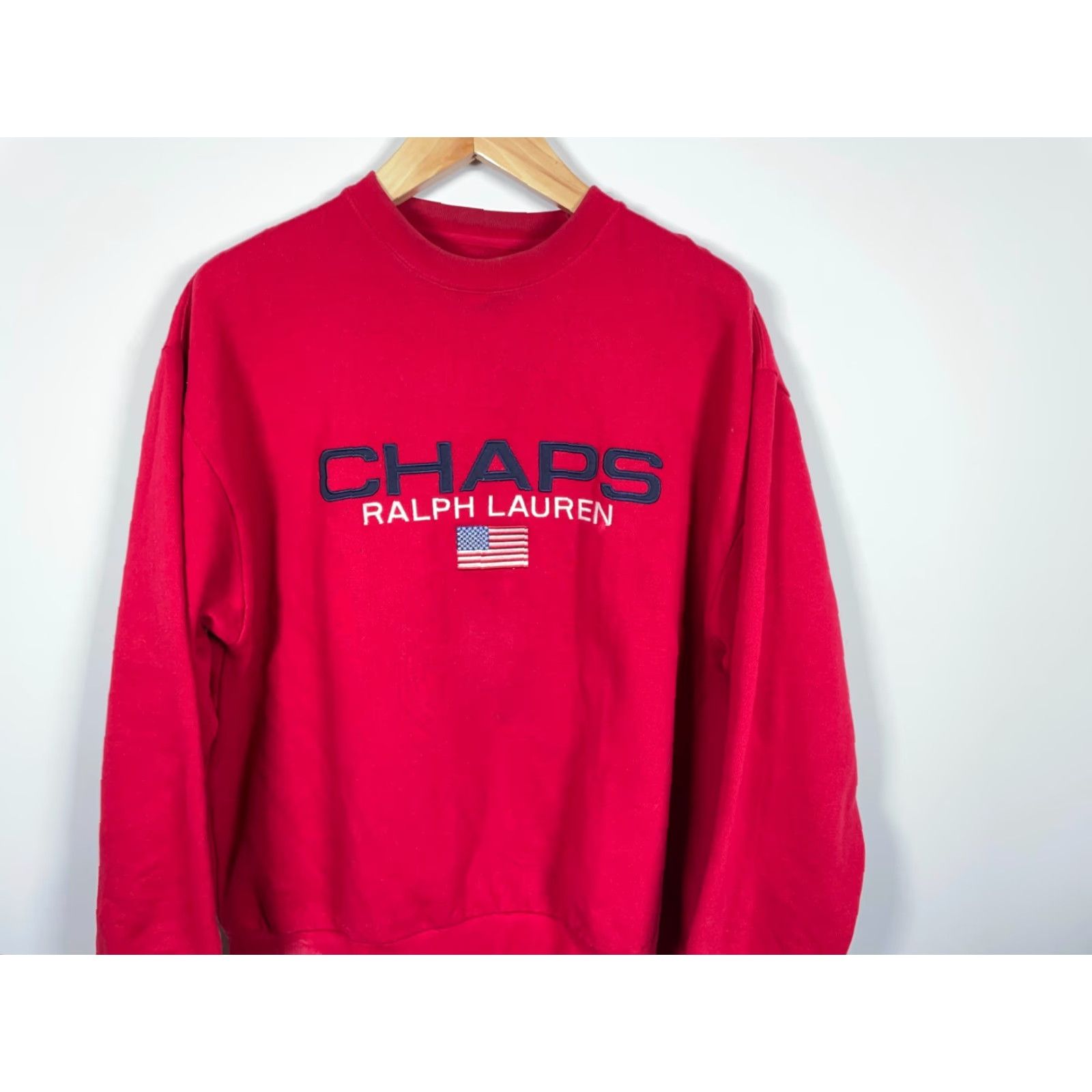 Chaps VINTAGE Chaps Ralph Lauren Sweatshirt Pullover Crew Neck Red Embroidered Flag Polo 90s Mens Large Size US L / EU 52-54 / 3 - 4 Thumbnail