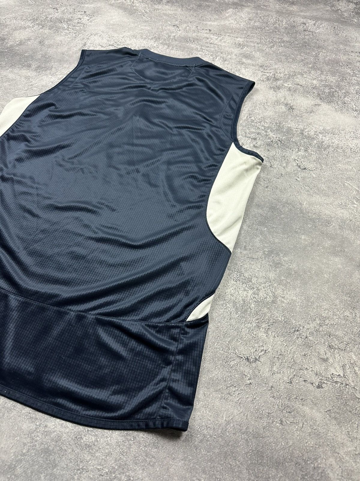 Umbro Vintage Y2K Umbro England Tank Top Soccer Jersey Mesh Size US XL / EU 56 / 4 - 13 Thumbnail