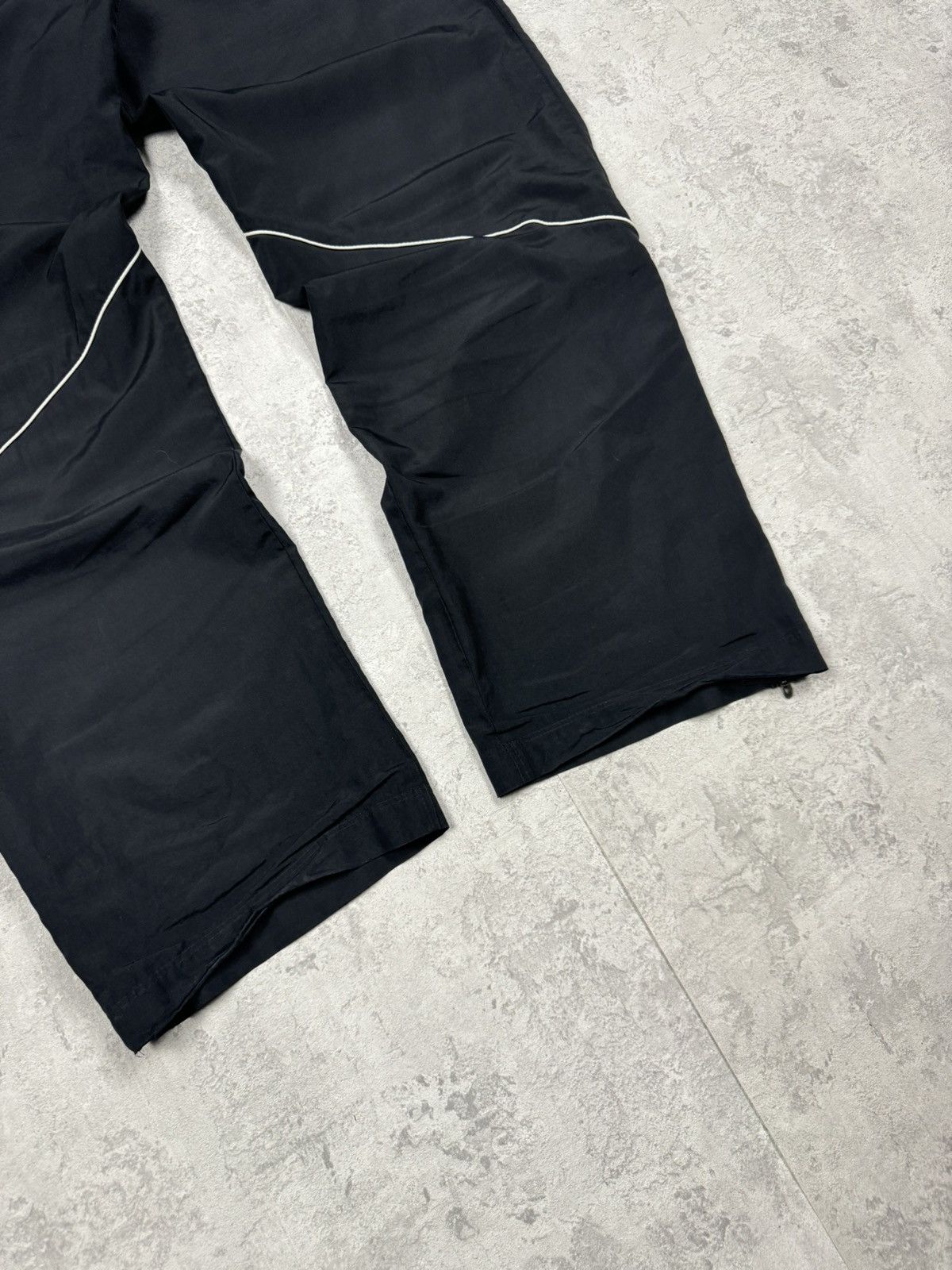 Nike Vintage Nike Y2K Track Pants Sportswear Size L Size US 34 / EU 50 - 11 Thumbnail