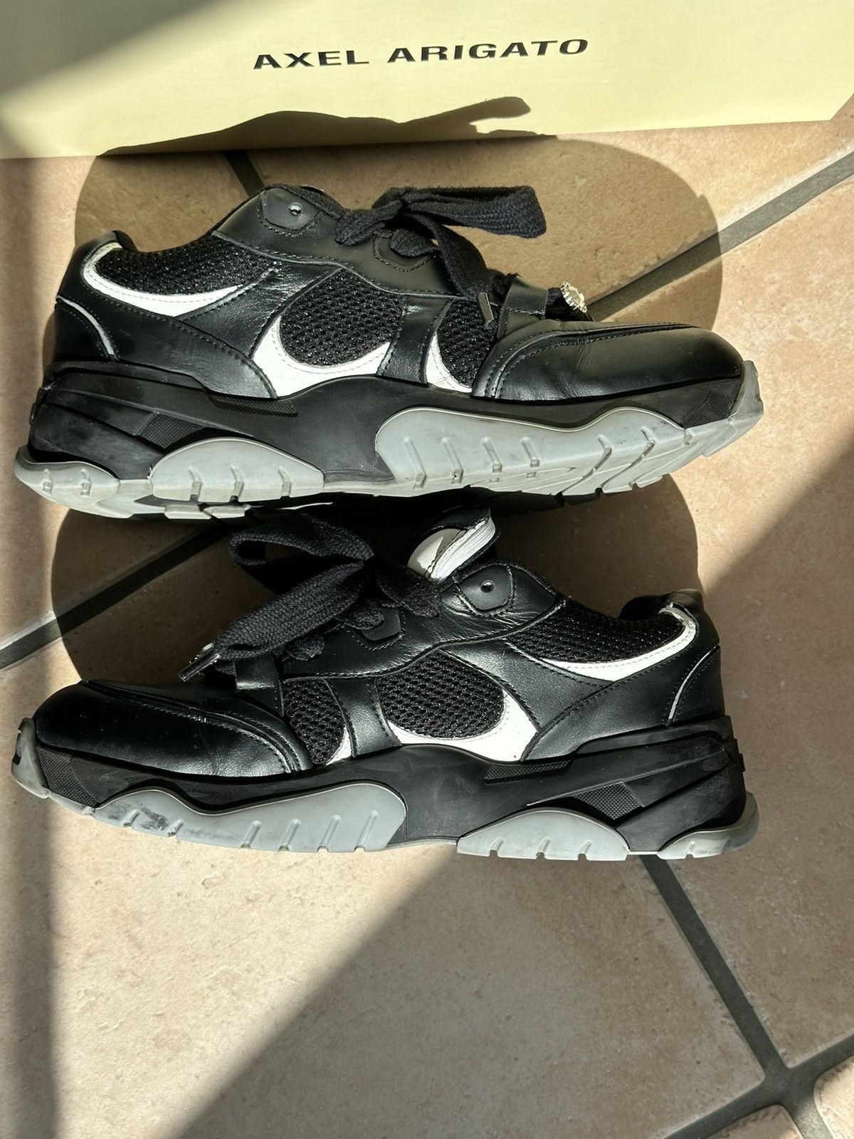 Axel Arigato Catfish Lo Sneaker Black Size US 8 / EU 41 - 3 Thumbnail