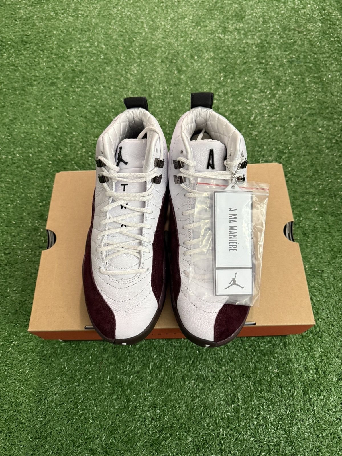 A Ma Maniere WOMEN'S A MA MANIÉRE AIR JORDAN XII "WHITE" Size US 9 / IT 39 - 4 Thumbnail
