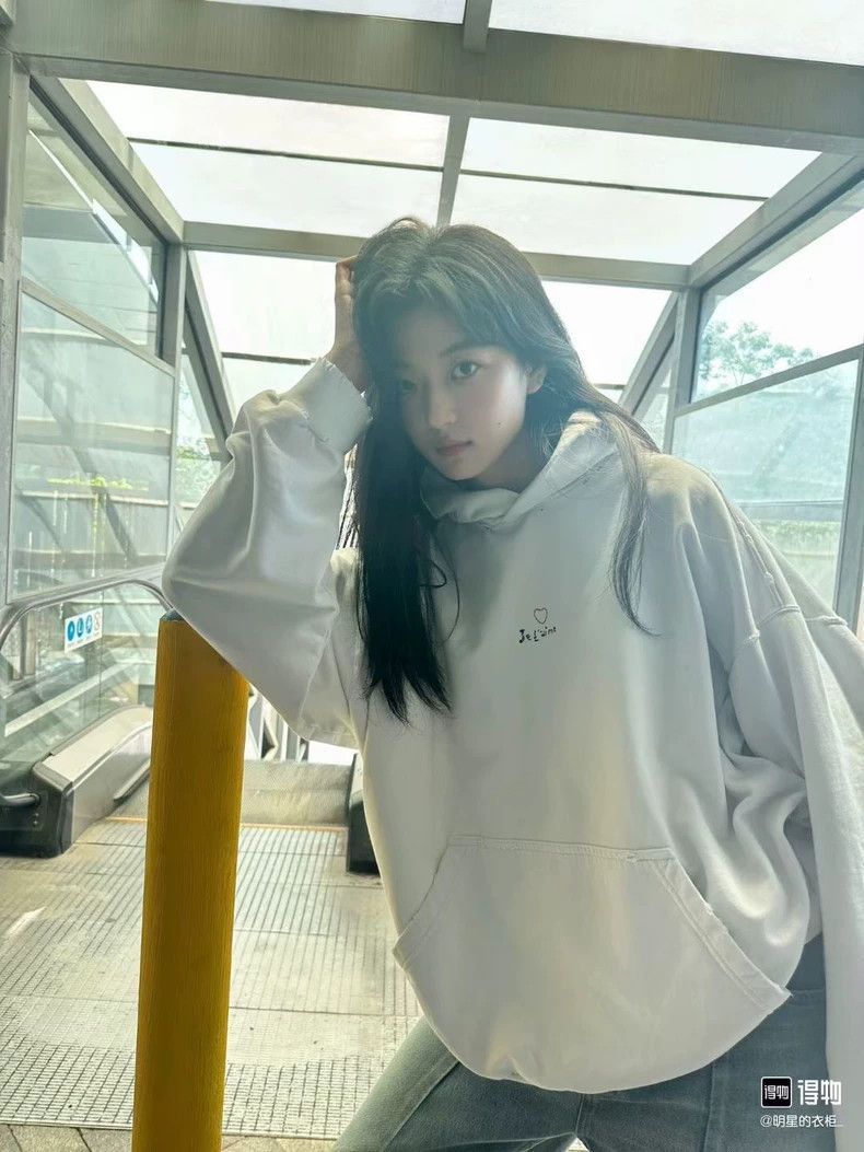 Balenciaga Balenciaga Solid color letter embroidery casual hooded swe Size US S / EU 44-46 / 1 - 7 Thumbnail