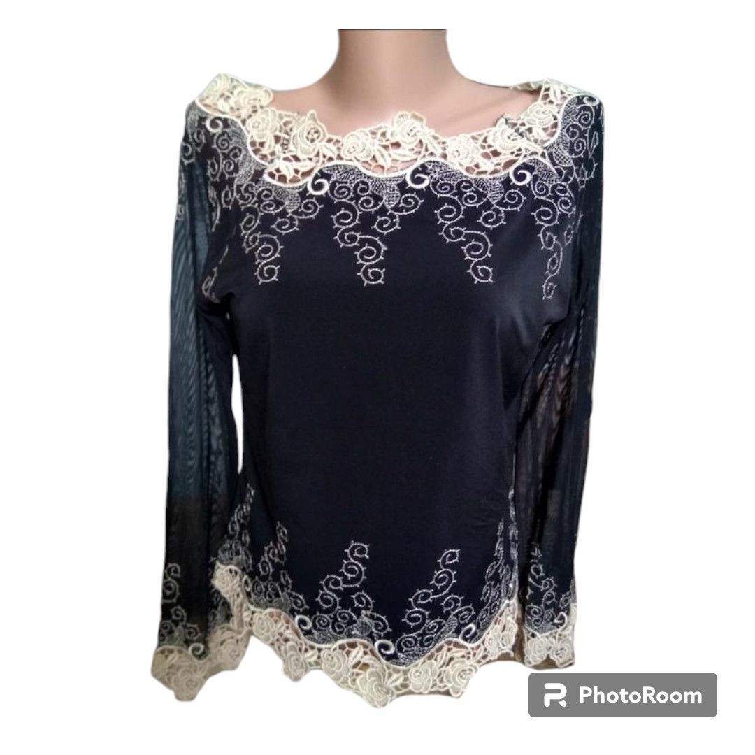 Vintage Vintage blouse sz M Size M / US 6-8 / IT 42-44 - 1 Thumbnail