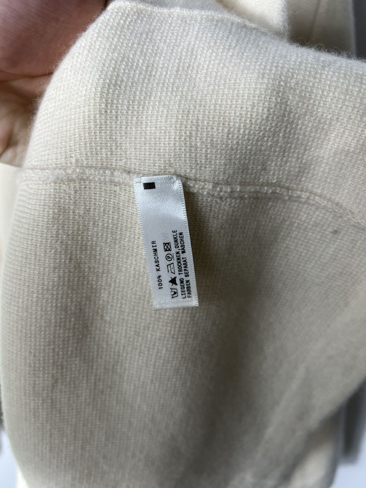 Allude Vintage luxury Allude Cashmere Cream Cardigan Size M Size M / US 6-8 / IT 42-44 - 6 Thumbnail