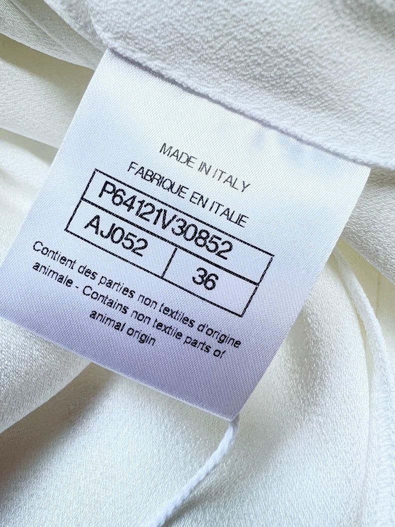 Chanel Chanel Roof series white leather chain strap long windbrea Size XS / US 0-2 / IT 36-38 - 7 Thumbnail