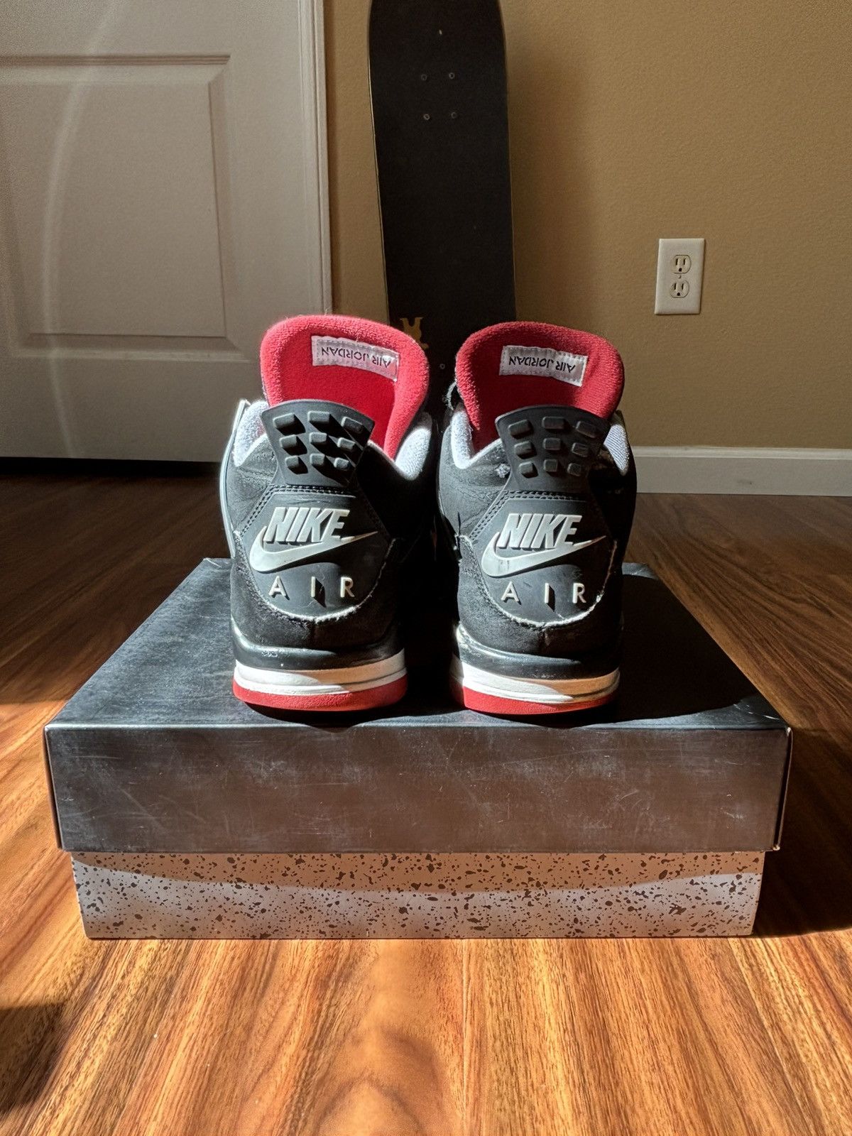 Jordan Brand Jordan 4 Bred 2019 Size US 10 / EU 43 - 7 Thumbnail