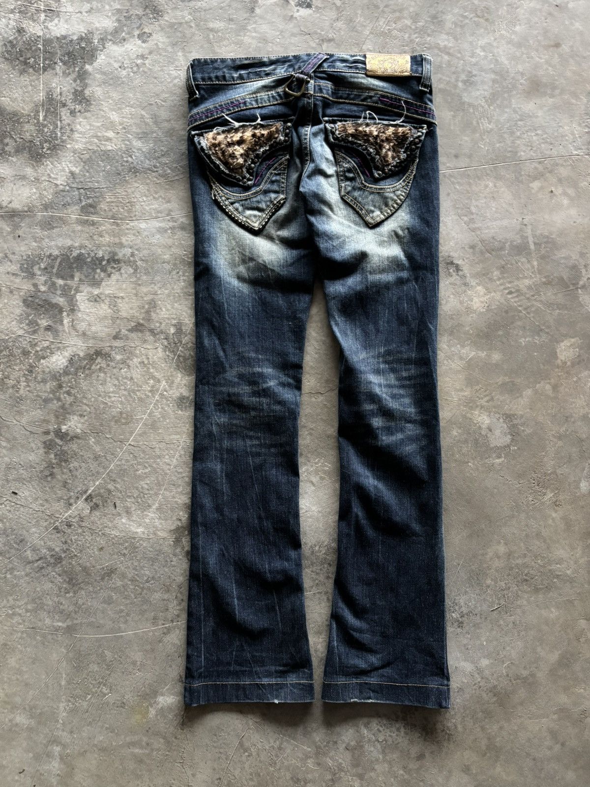 If Six Was Nine RED PEPPER FLARE JAPANESE DENIM LEOPARD FUR BACKPOCKET Size 27" / US 4 / IT 40 - 1 Thumbnail