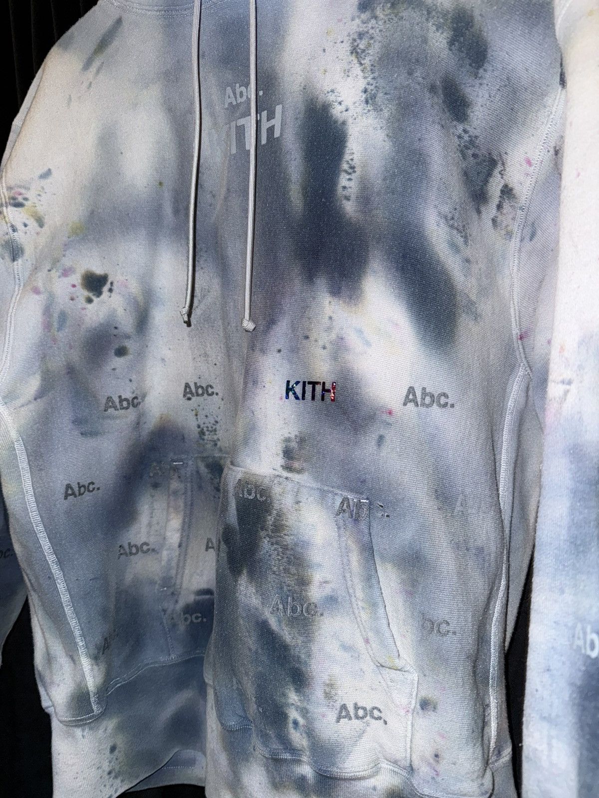 Advisory Board Crystals × Kith Kith X Advisory Board Crystals Holograph Tie-Dye Hoodie Size US M / EU 48-50 / 2 - 3 Thumbnail